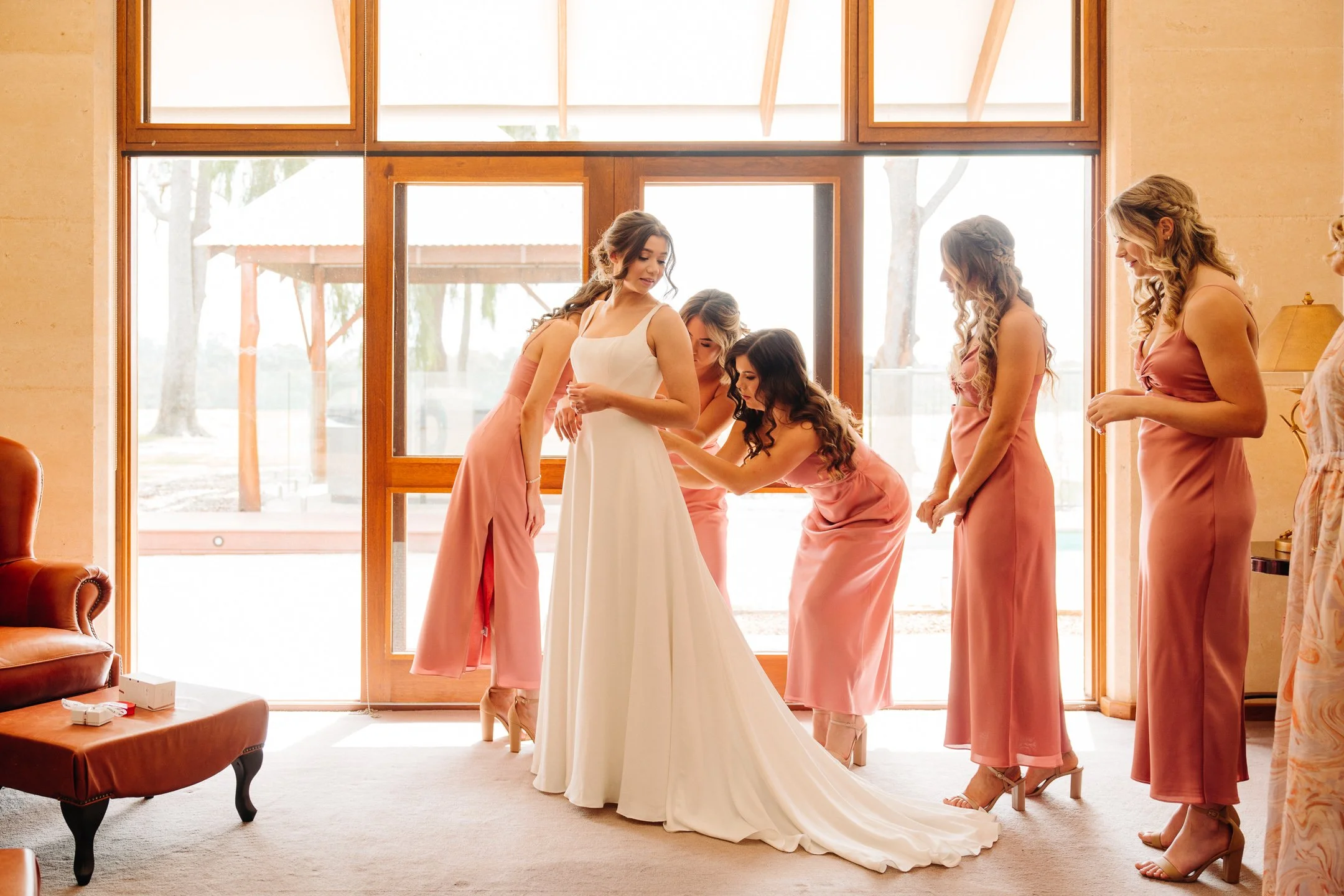 Erin & Russell Sneak-Peak 2160px-11.jpg