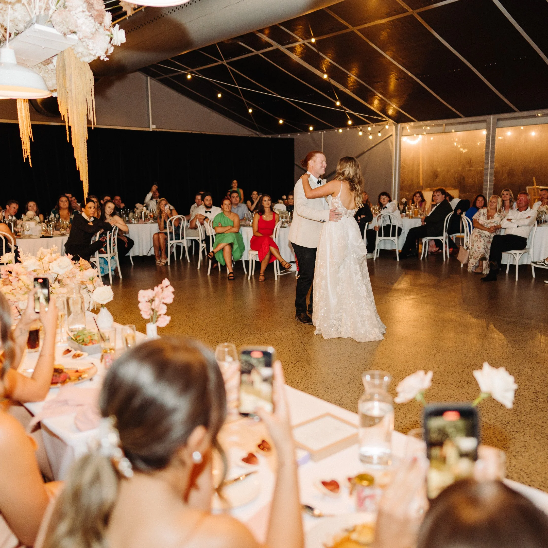 Kellie & Sam Sneak-Peak 2160px-62.jpg
