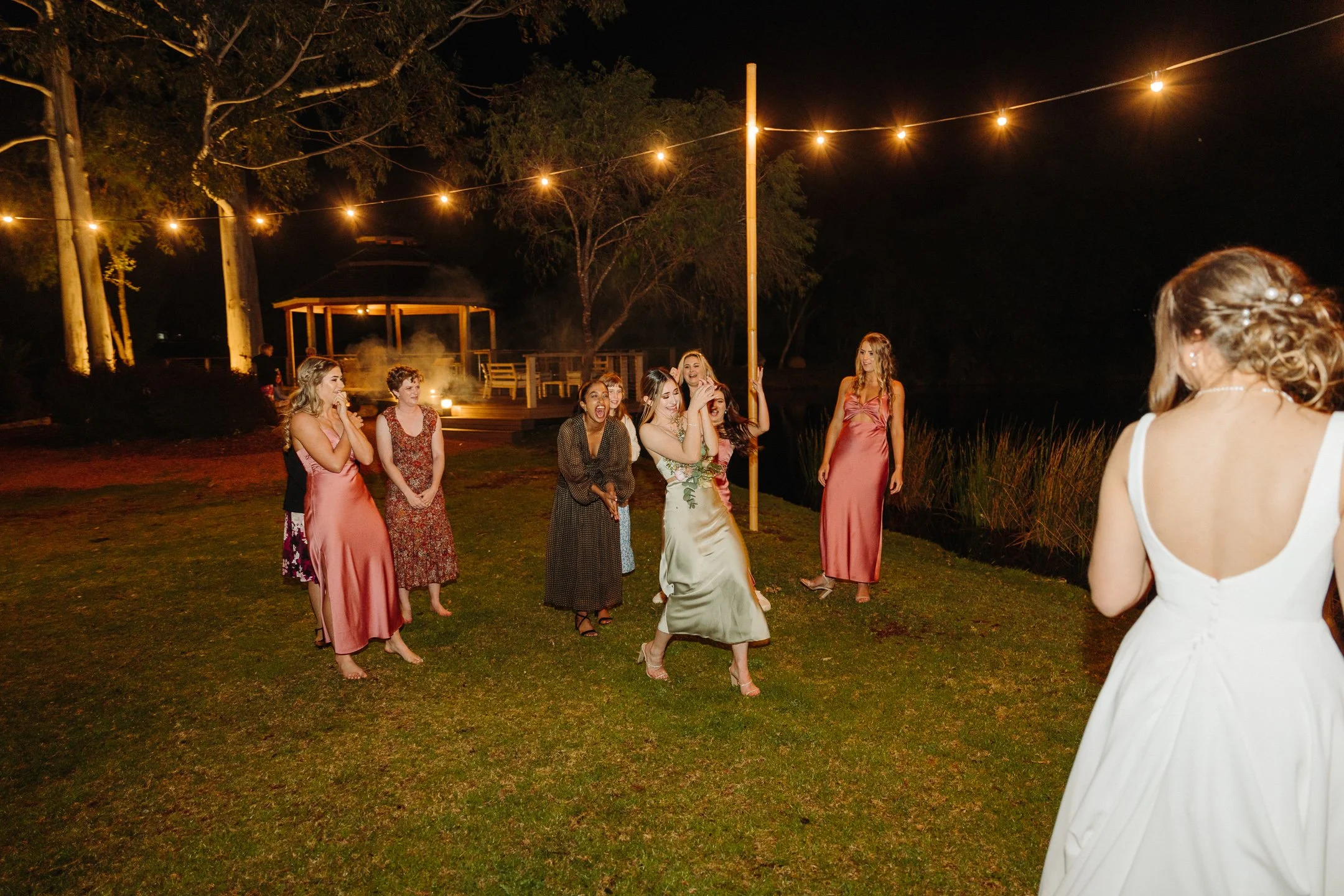 Erin & Russell Sneak-Peak 2160px-56.jpg