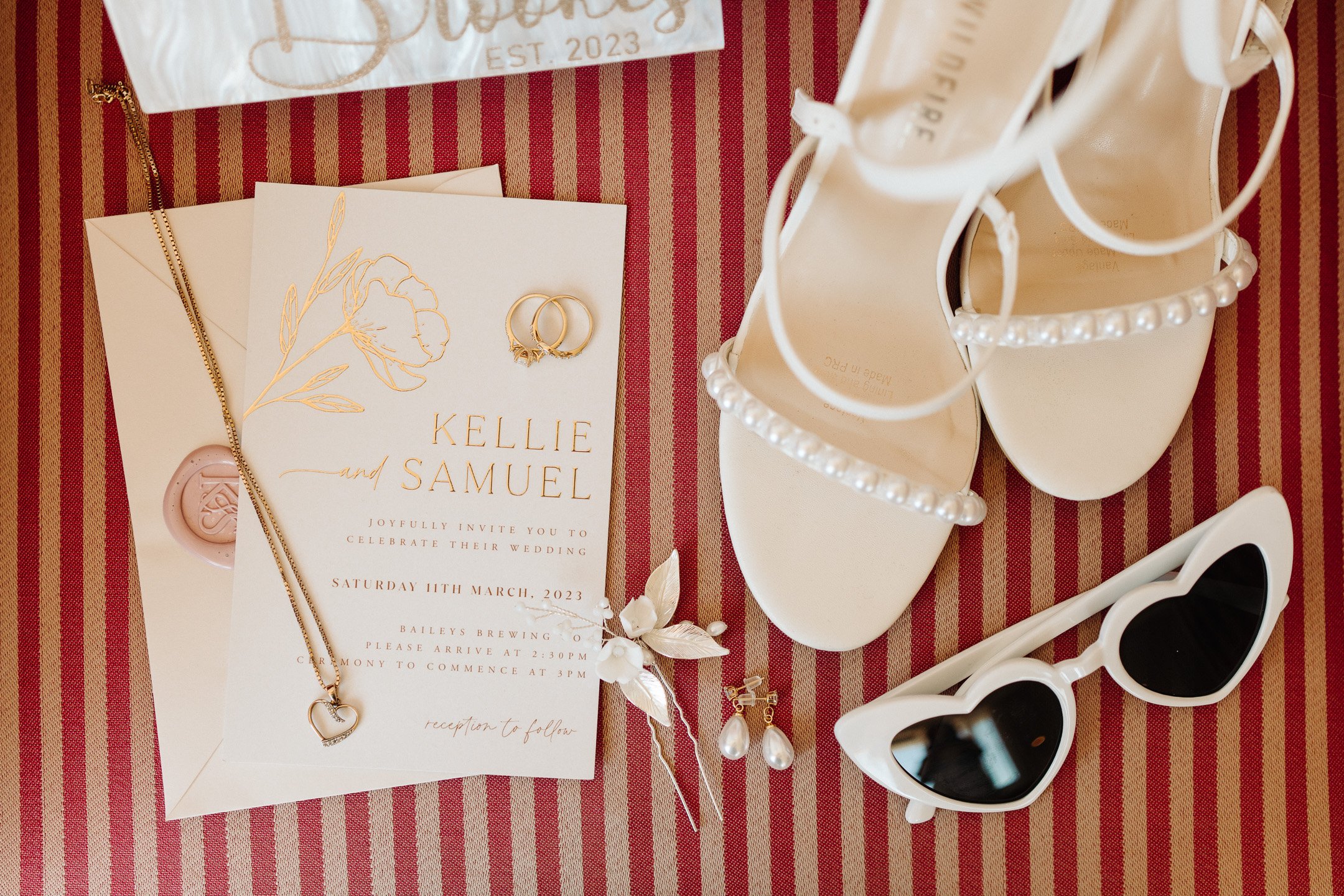 Kellie & Sam Sneak-Peak 2160px-5.jpg