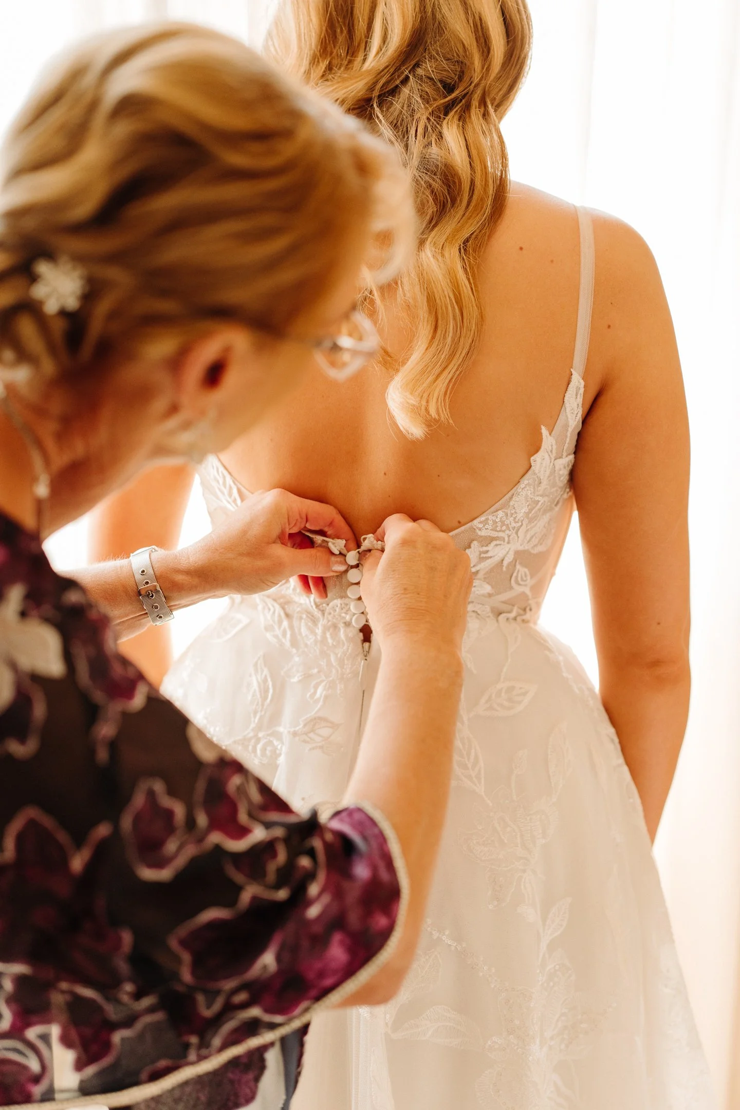 Kellie & Sam Sneak-Peak 2160px-9.jpg