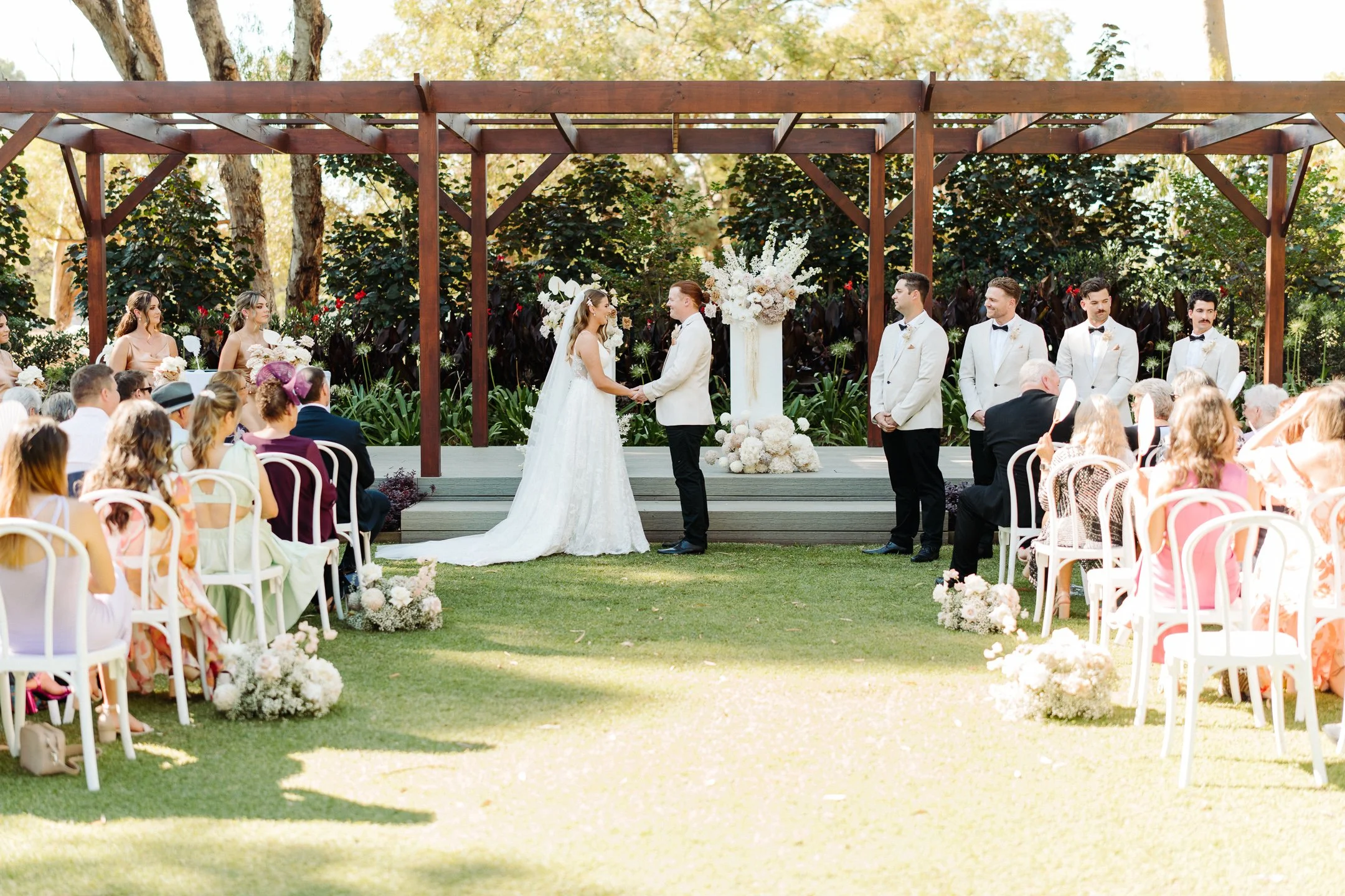 Kellie & Sam Sneak-Peak 2160px-17.jpg