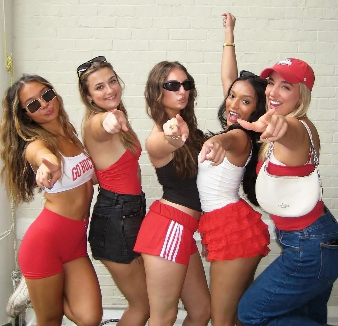Residents, we want to hear from you! Drop a comment and let us know what resident events you’d love to see this year π