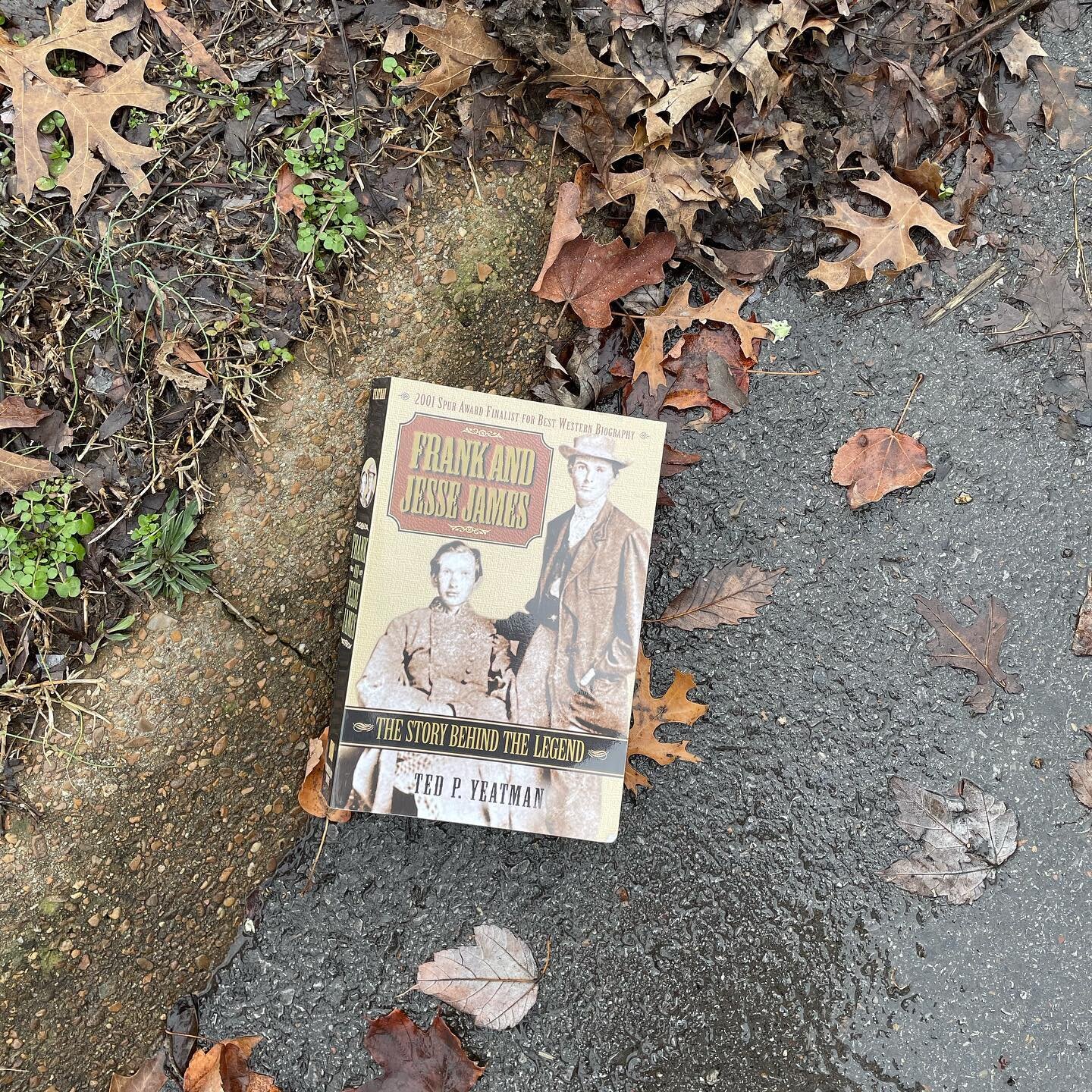 11 years ago today I moved to Nashville and @jordanchesley put this book in a rainy gutter. (Reenactment)