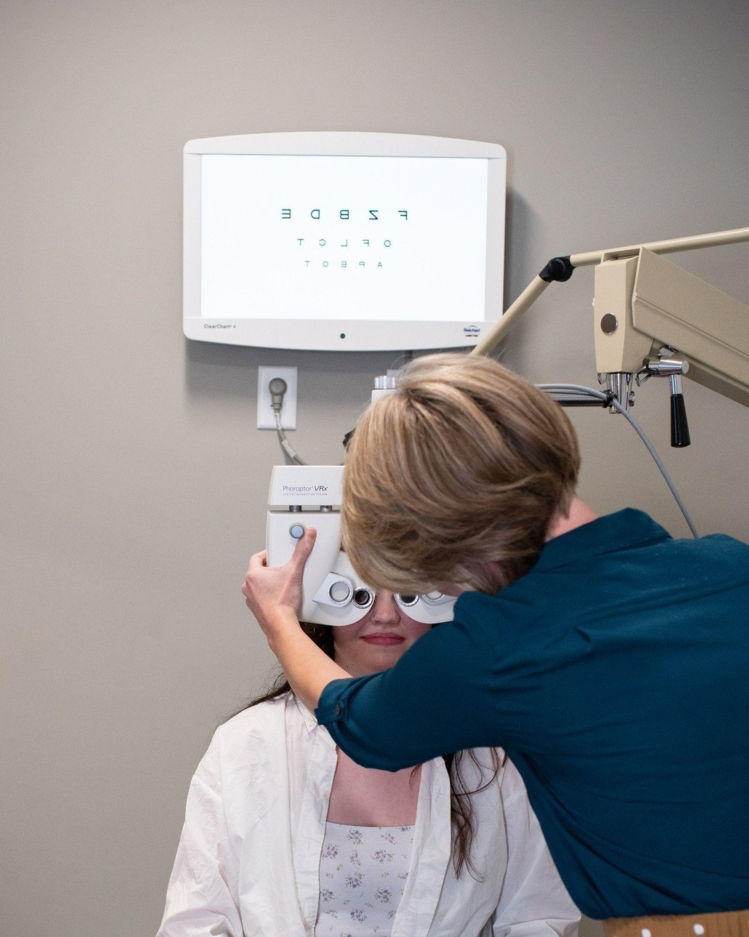 There's a few more weeks left in 2024, so don't let any of your health benefits go to waste! Set up an appointment online or call us to book your annual exam 🤗