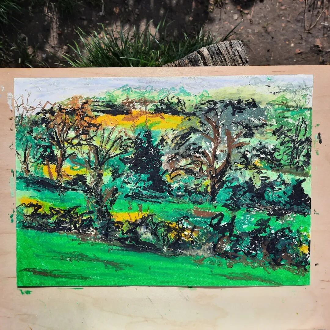 Today's plein air with oil pastels and watercolour. I didn't get to finish the watercolour painting as it started raining.

My happy place. Tucked away in the countryside, barely seeing a soul except the occasional dog walker 🌳🍃. So peaceful and wo
