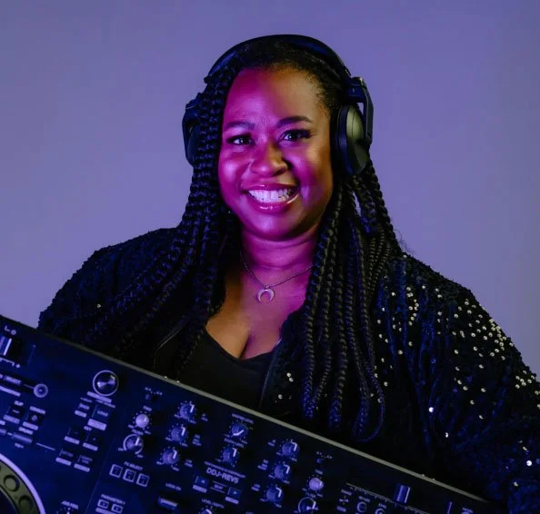 DJ DELULU 