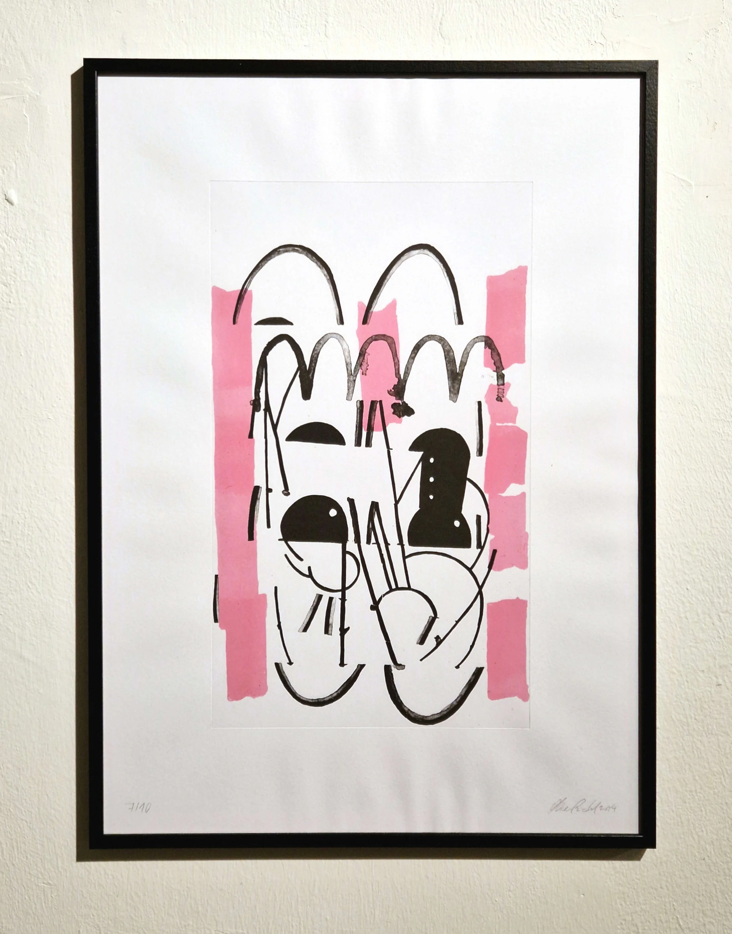 Title: n.T. (pink black)
Technique: Algraphy in 2 colors on Agrippina hellweiß 300g
Size: 35 x 50cm
Edition: 10
Year: 2024 