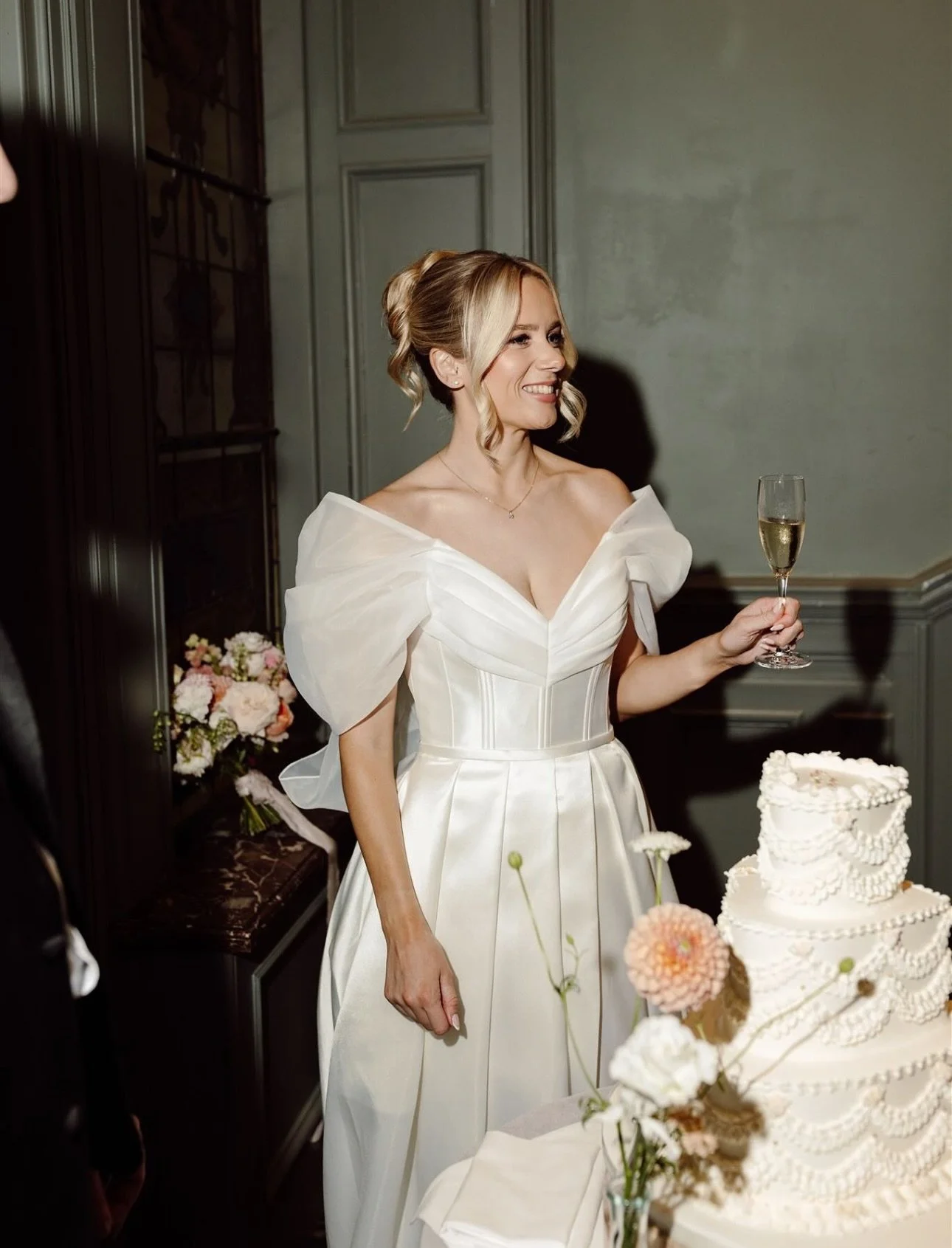 Kerry, our #APrealbride, wearing @heracouture 🤍

An ode to cinematic romance - refined, fashion-forward, and quietly powerful.
Classic in spirit, modern in expression, and unmistakably Anne Priscilla.

For the bride who knows herself, trusts her sty