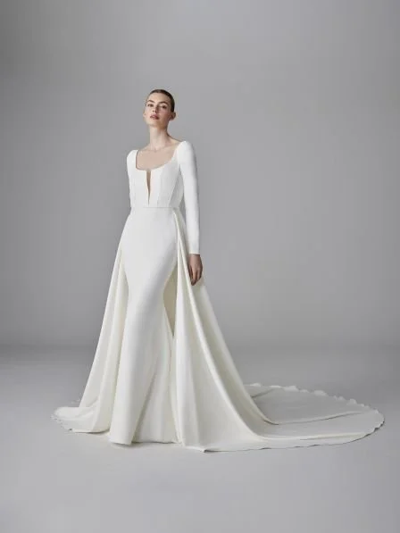 PRONOVIAS oropha / size 14 / WAS £2320 NOW £695