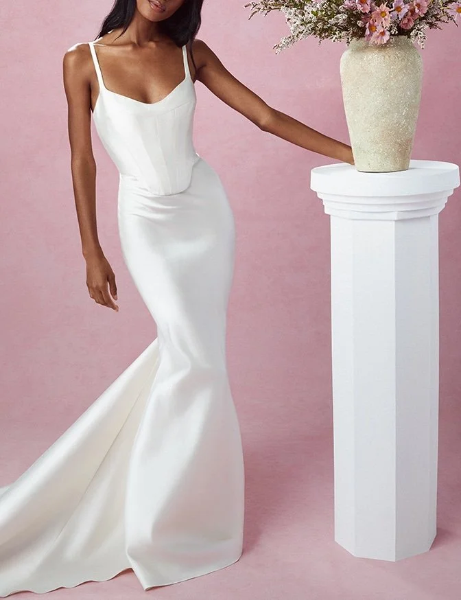 SARAH SEVEN joan / size 12 /
WAS £4785 NOW £995