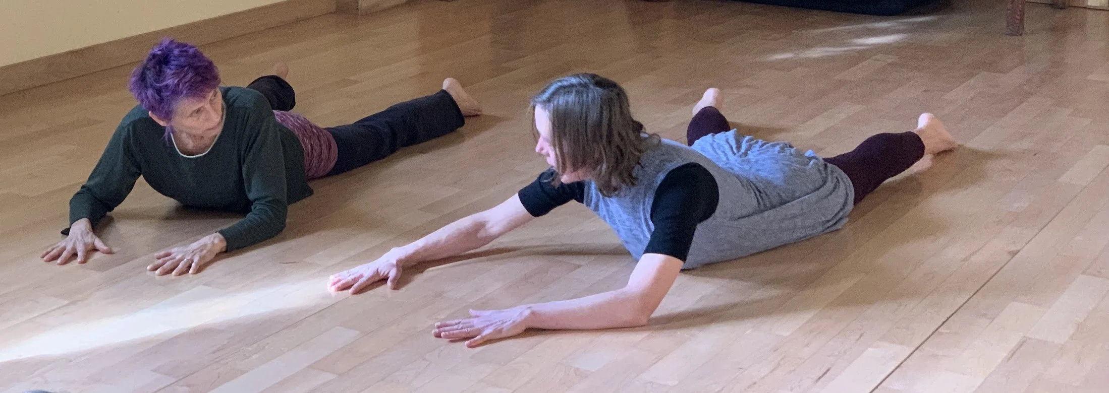 Liesje and a friend on the floor