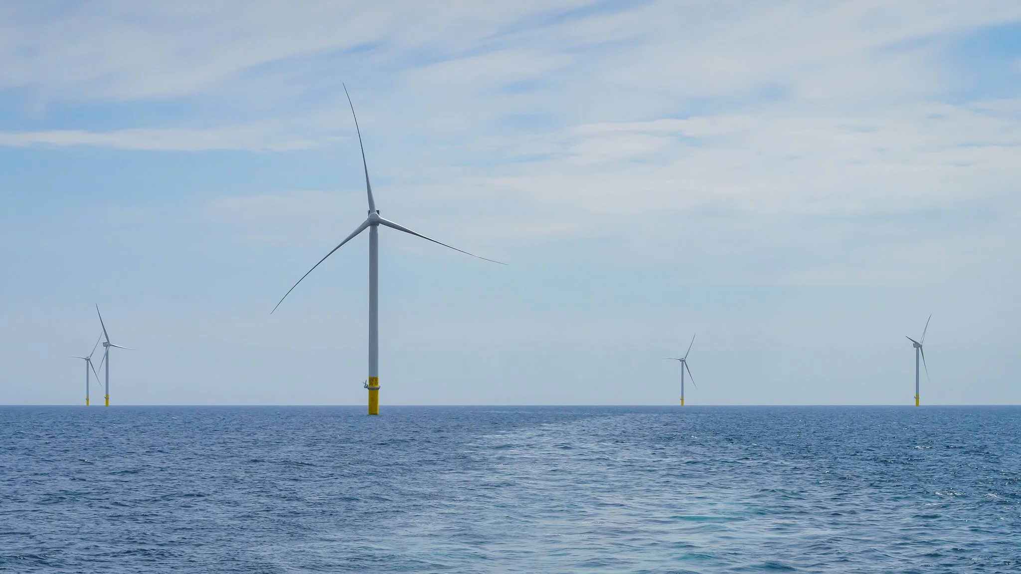 south-fork-wind-offshore-turbines-boat-view-sailing-away-atlantic-ocean-new-york.jpg