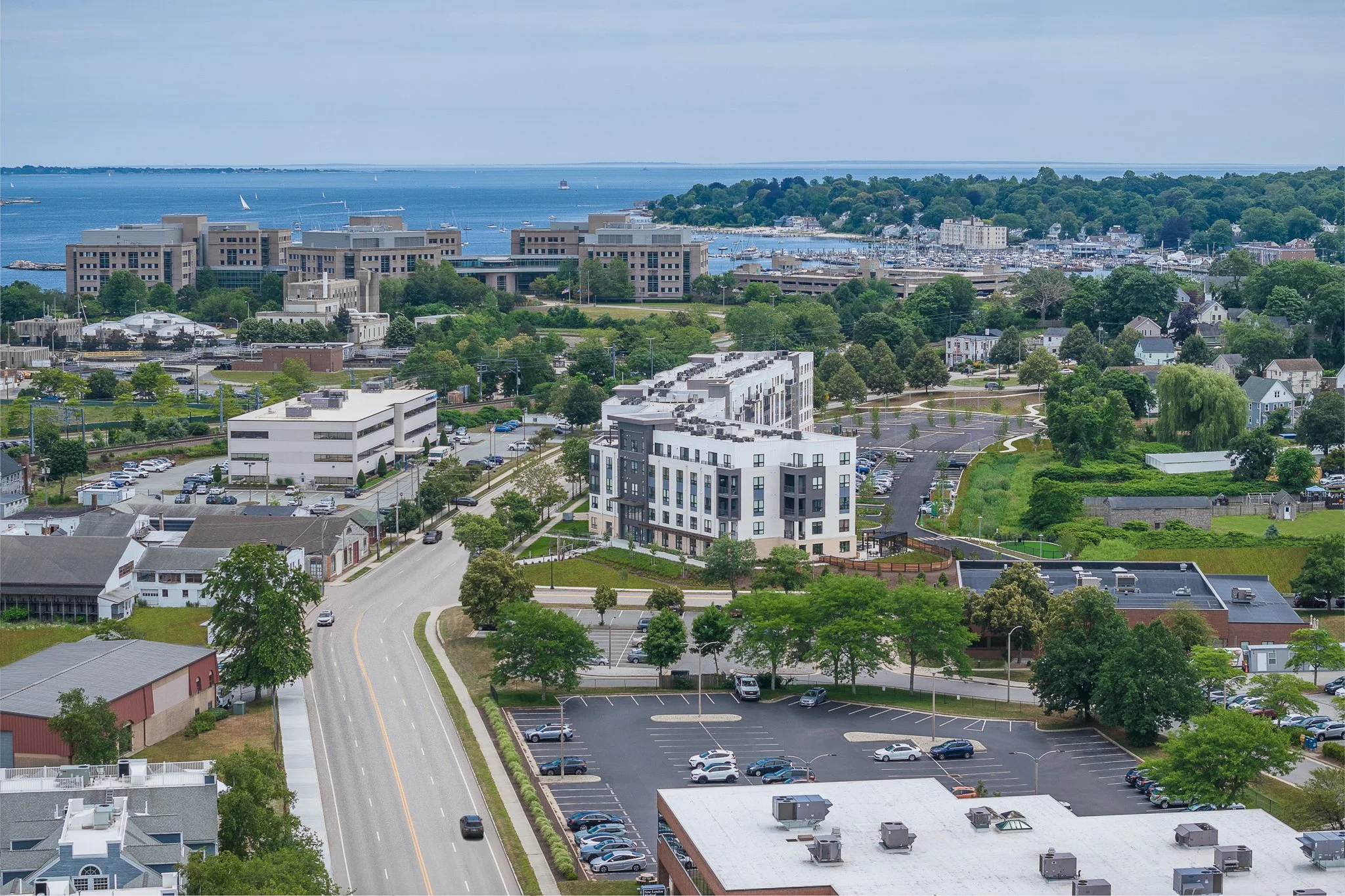 Zoomed view of the building with New London Ledge Light at the mouth of the Thames River.