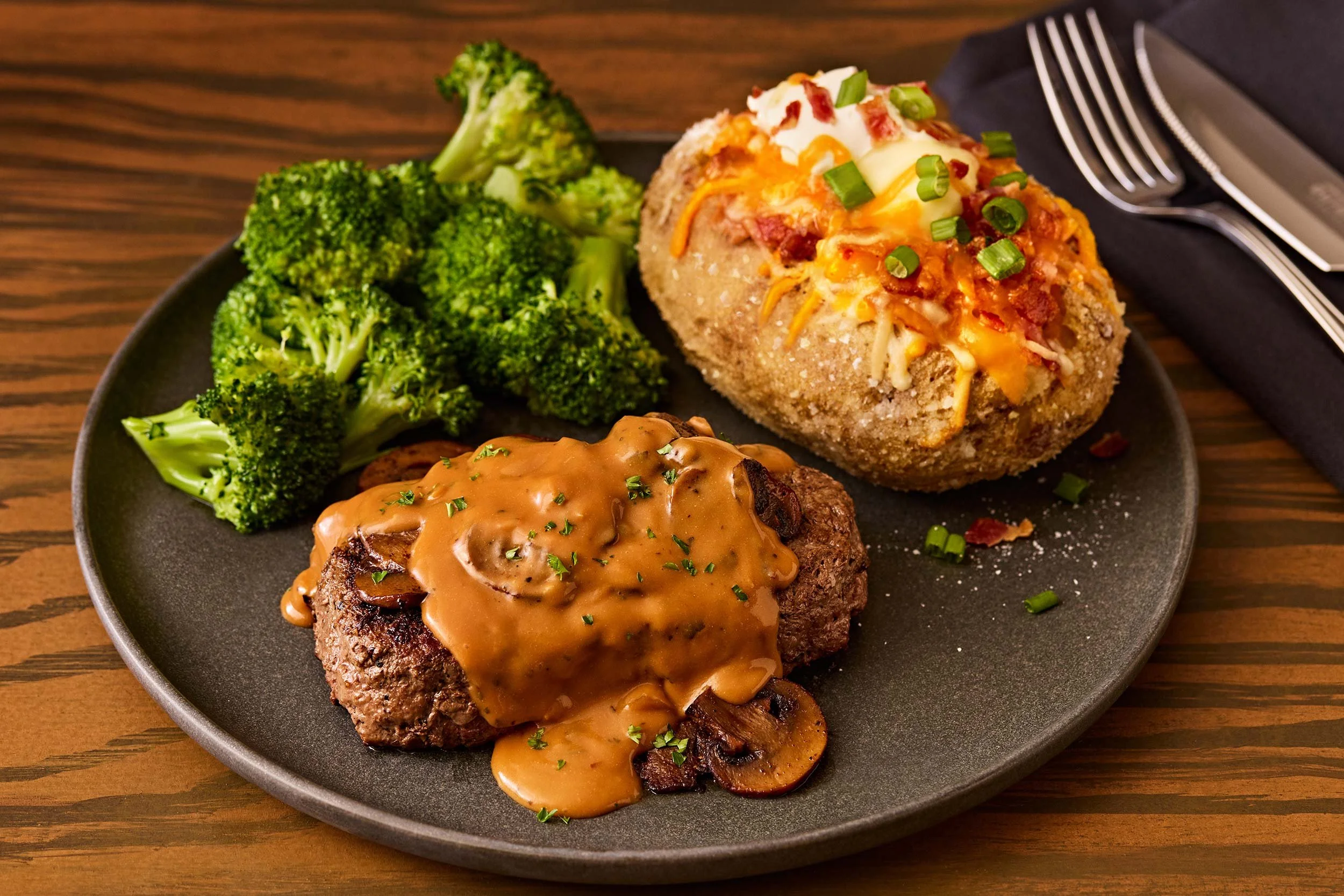 nyc-nj-food-commerical-photographer-outback-steakhouse-advertising-chopped-steak.jpg
