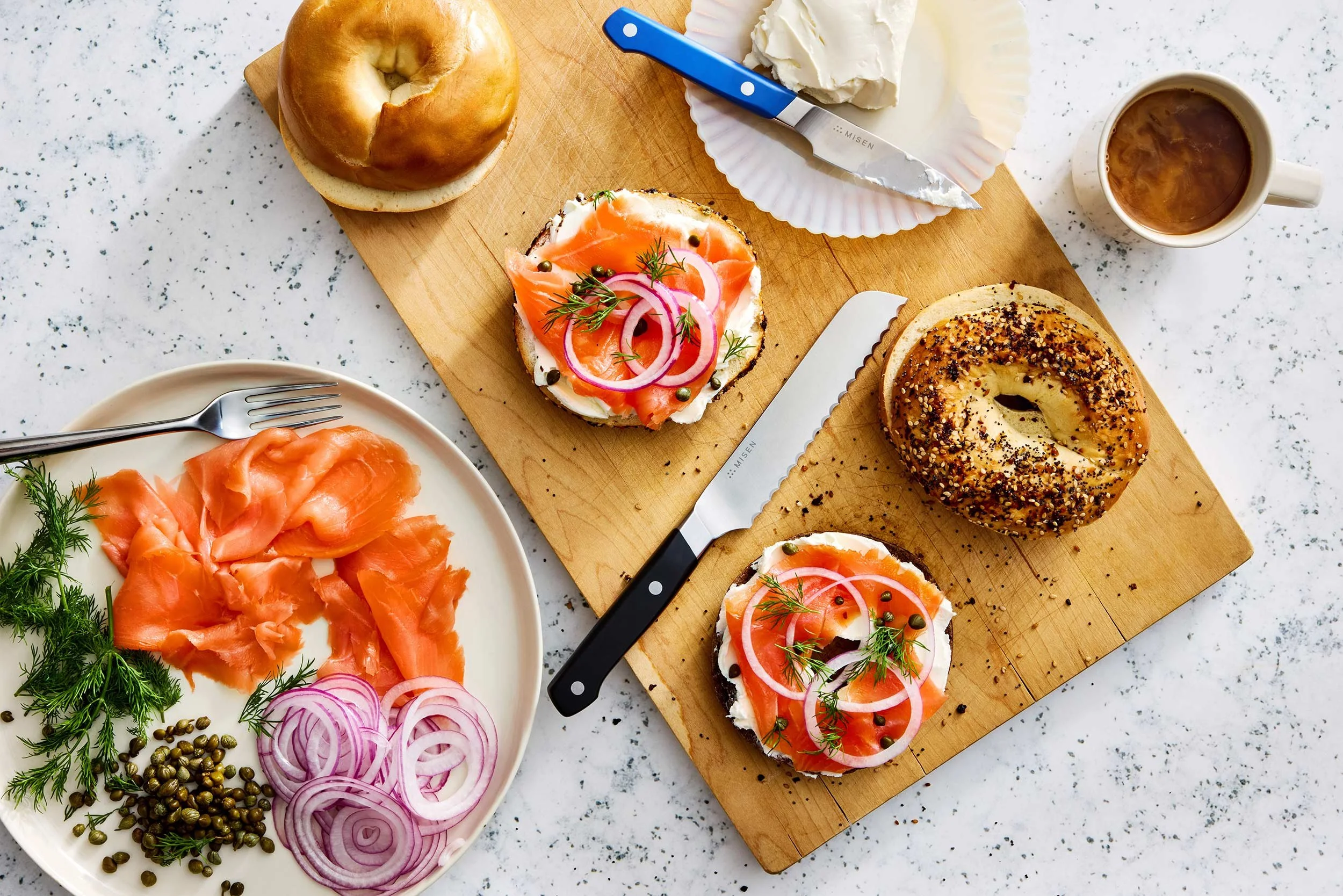 nyc-nj-food-commerical-lifestyle-dog-photographer-misen-serrated-knife-bagels.jpg