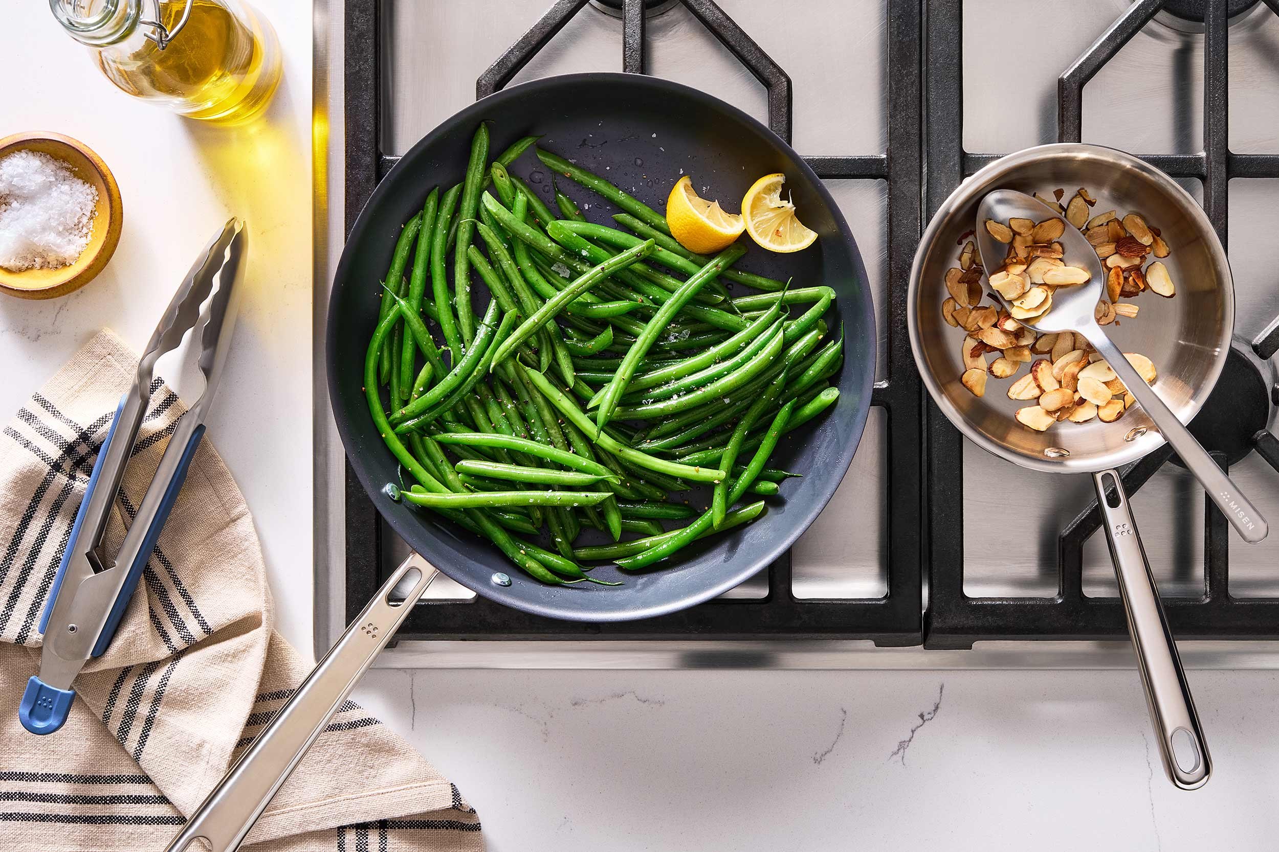 nyc-nj-food-commerical-lifestyle-dog-photographer-misen-frying-pan.jpg