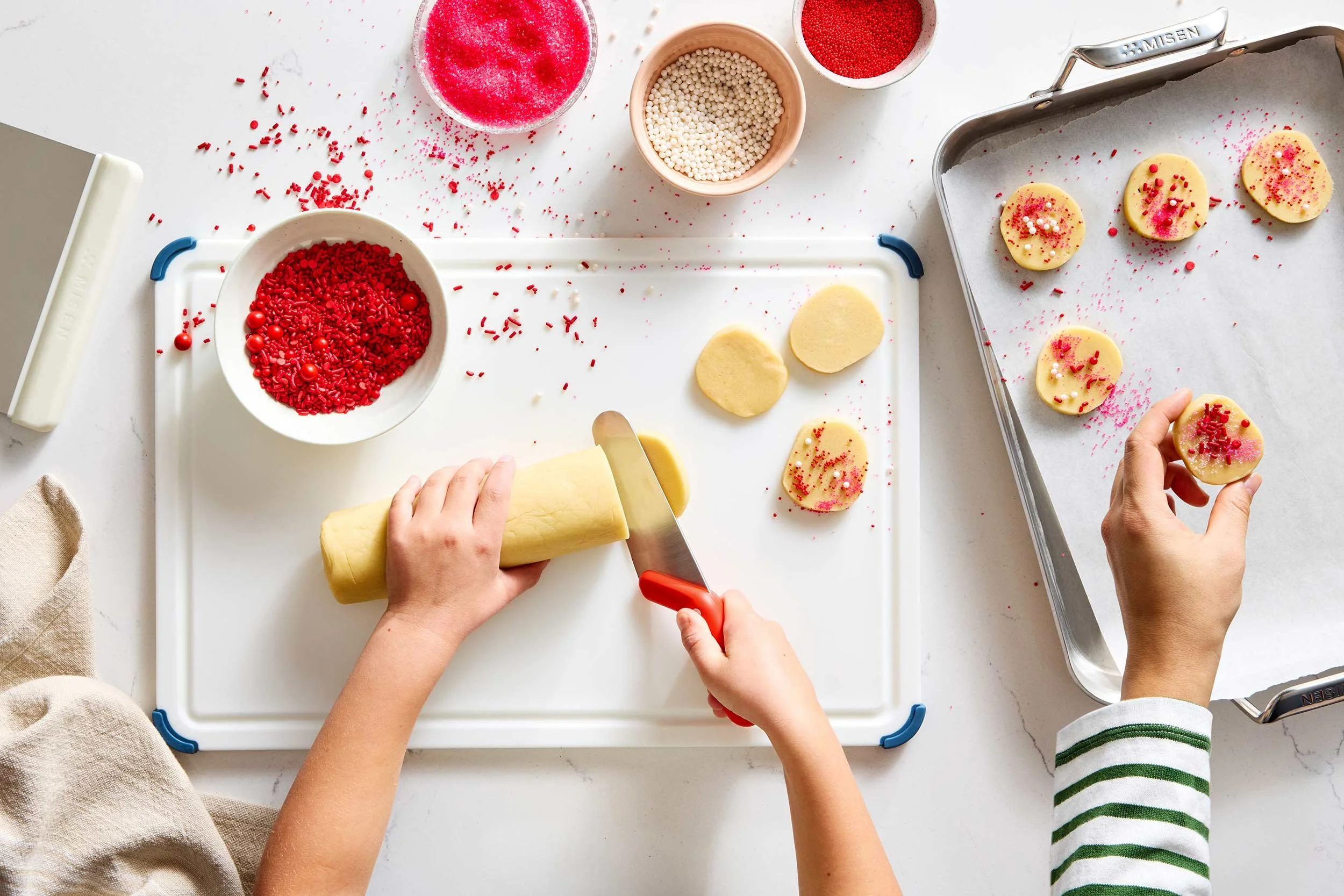 nyc-nj-food-commerical-lifestyle-dog-photographer-misen-kids-knife-cookies.jpg