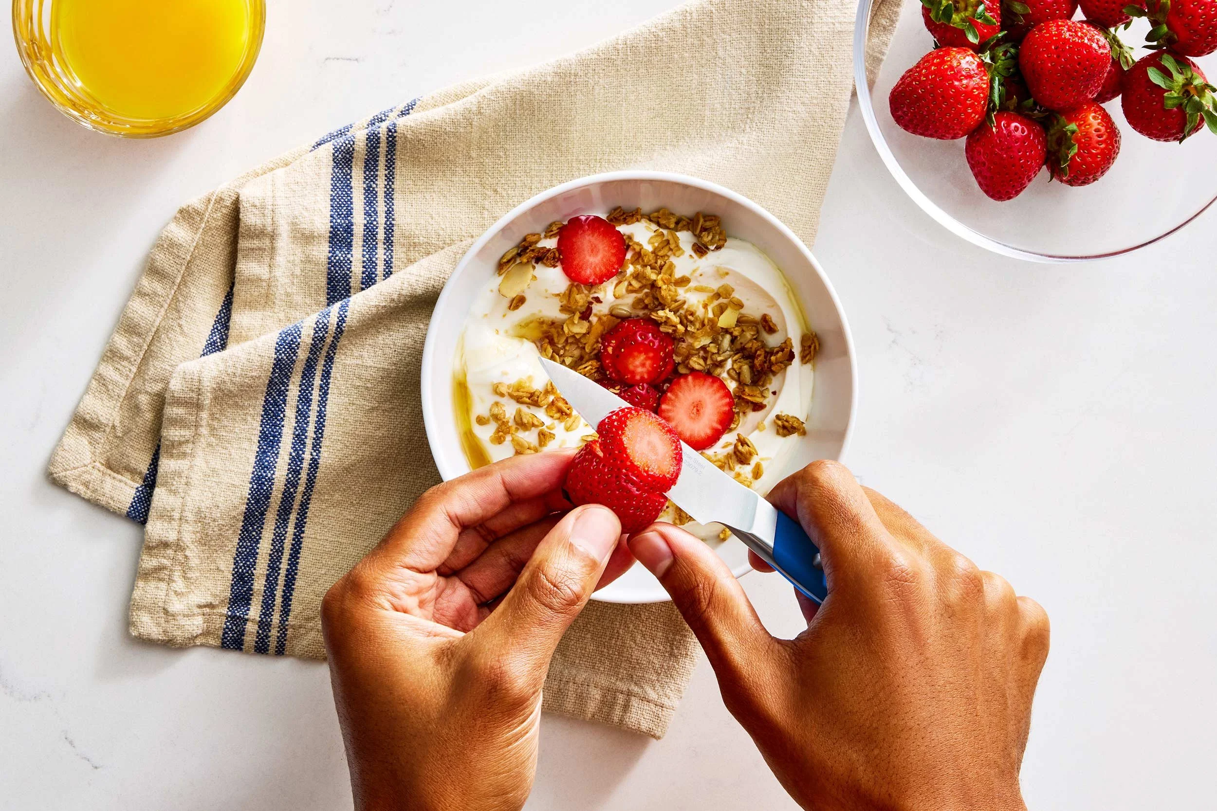 nyc-nj-food-commerical-lifestyle-dog-photographer-misen-paring-knife-strawberry.jpg