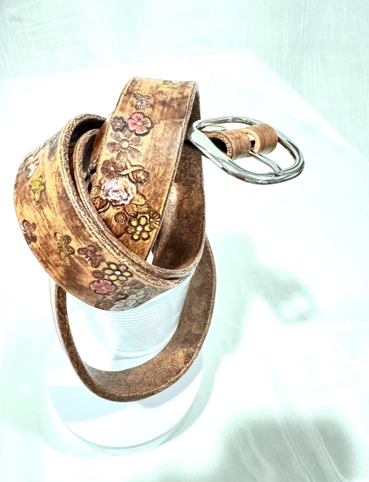 Woodgrain Floral Belt