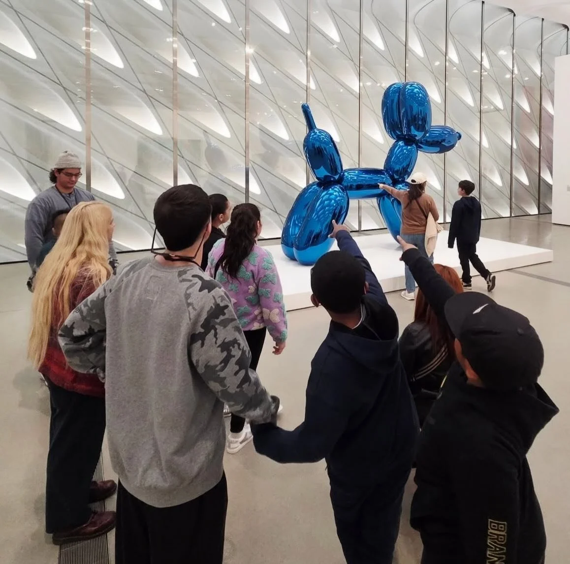 Last week, over the course of three separate field trips to The Broad Museum, our fifth grade students engaged firsthand with modern art, exploring diverse perspectives and contemporary cultural commentary. Through the work of Kusama, Warhol, and Bas