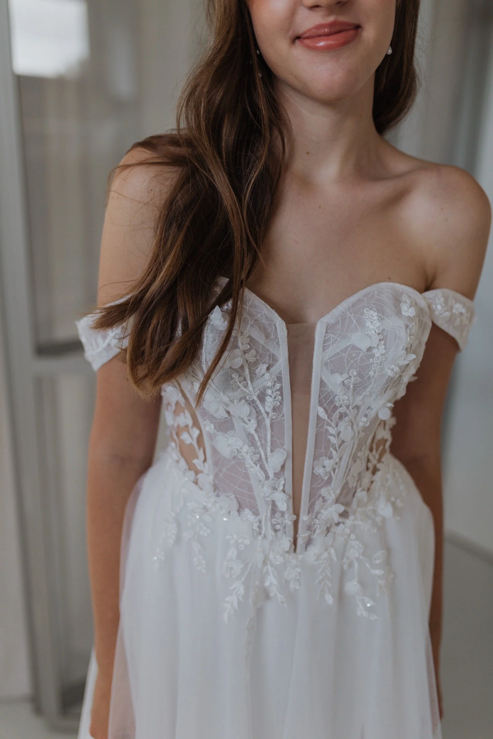 Amy Love-Bentlee-Brautkleid-Details.jpeg