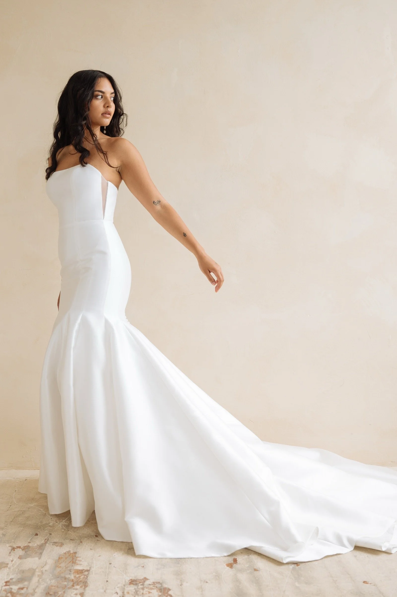 JennyYoo-Lucia-Brautkleid-Schleppe.JPG