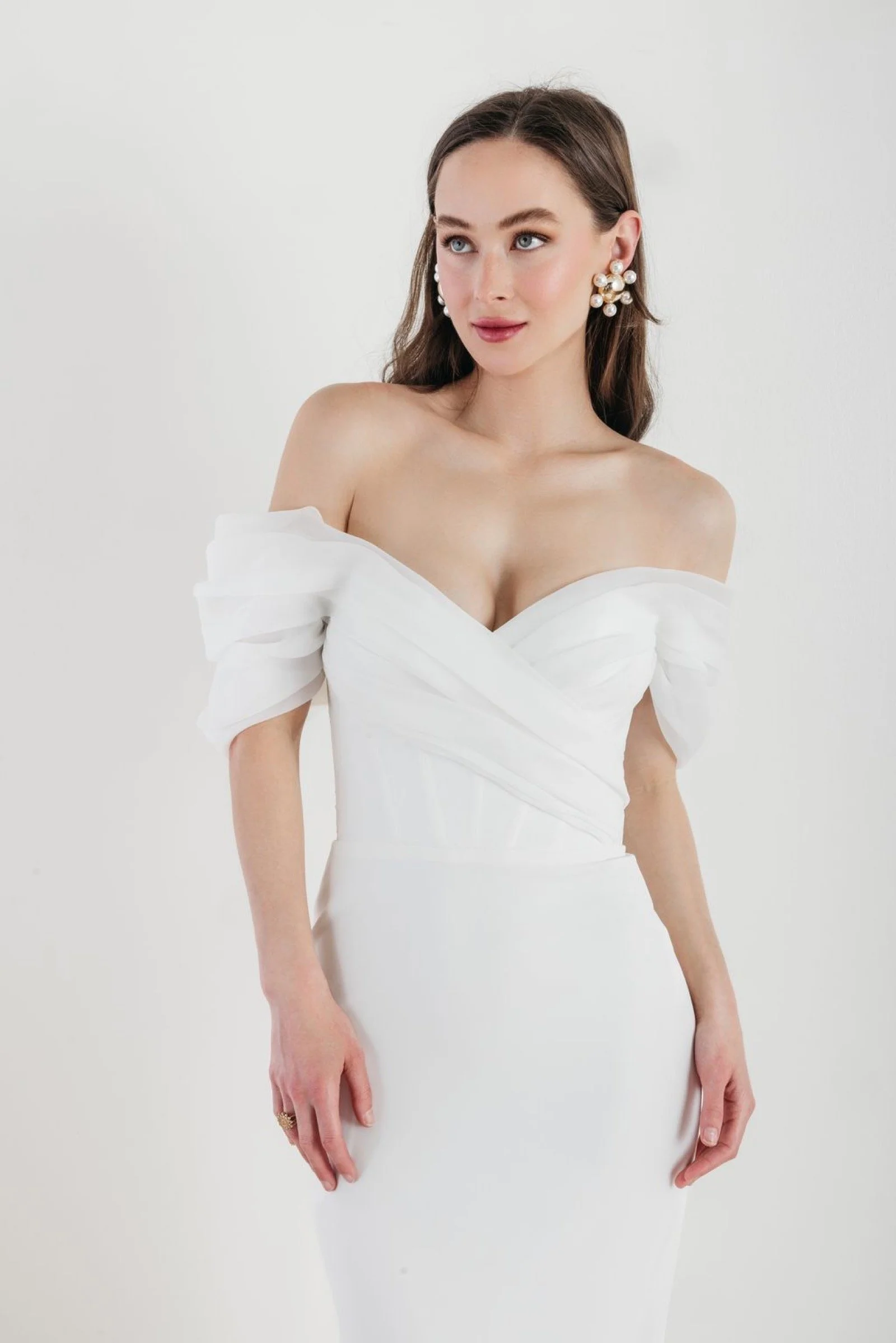 Amita Brautkleid von Watters mit Herzausschnitt und zarten Off-Shoulder-Trägern aus Organza