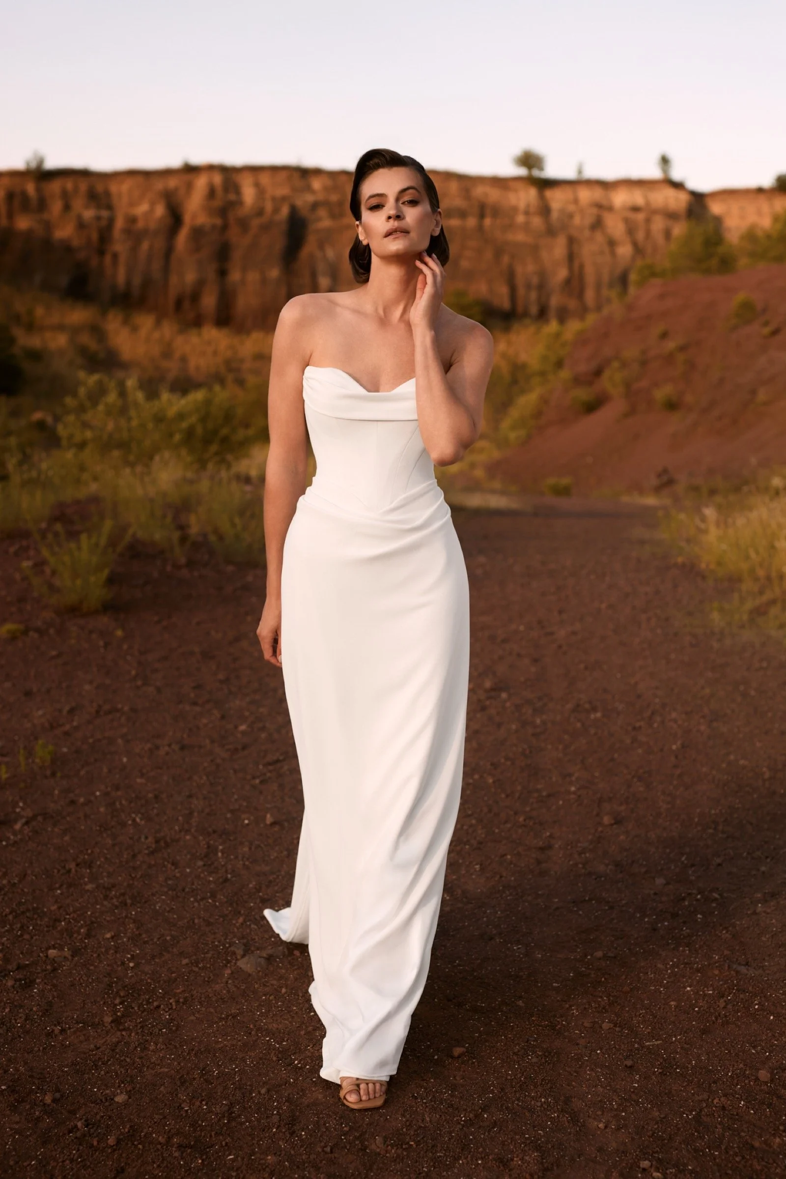 AmyLove-Rene-Brautkleid-front.jpg