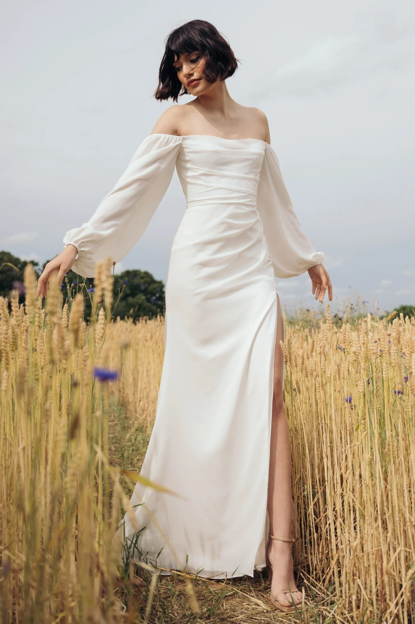 Hope von Jenny Yoo, cleanes Brautkleid aus luxuriösem Chiffon mit Cowl-Ausschnitt