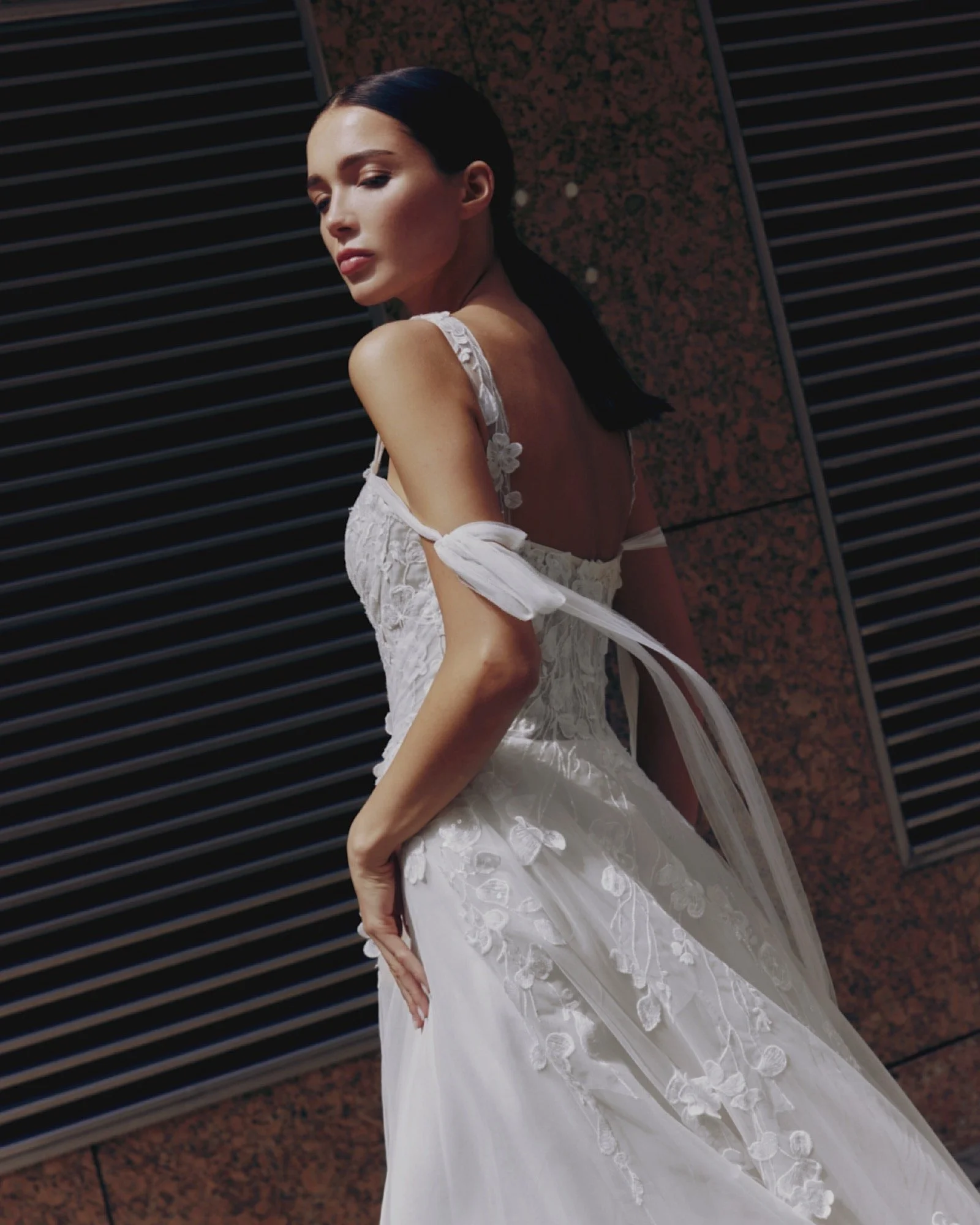 Amy Love-Arne-Brautkleid-hinten.jpeg