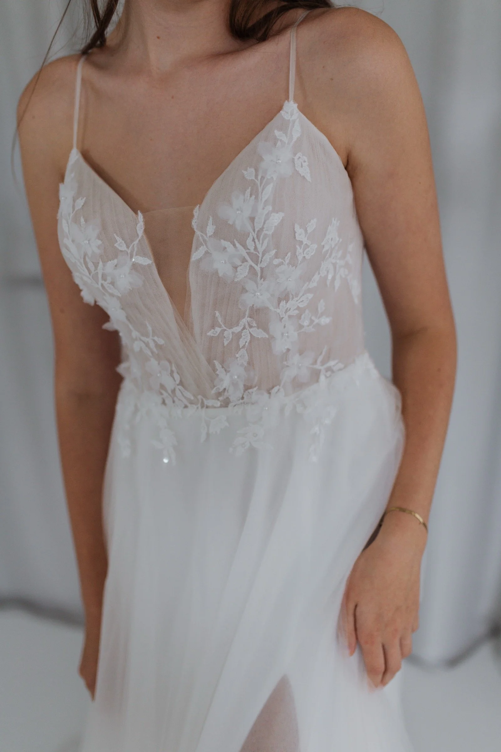 Amy Love-Berri-Brautkleid-Details.jpeg