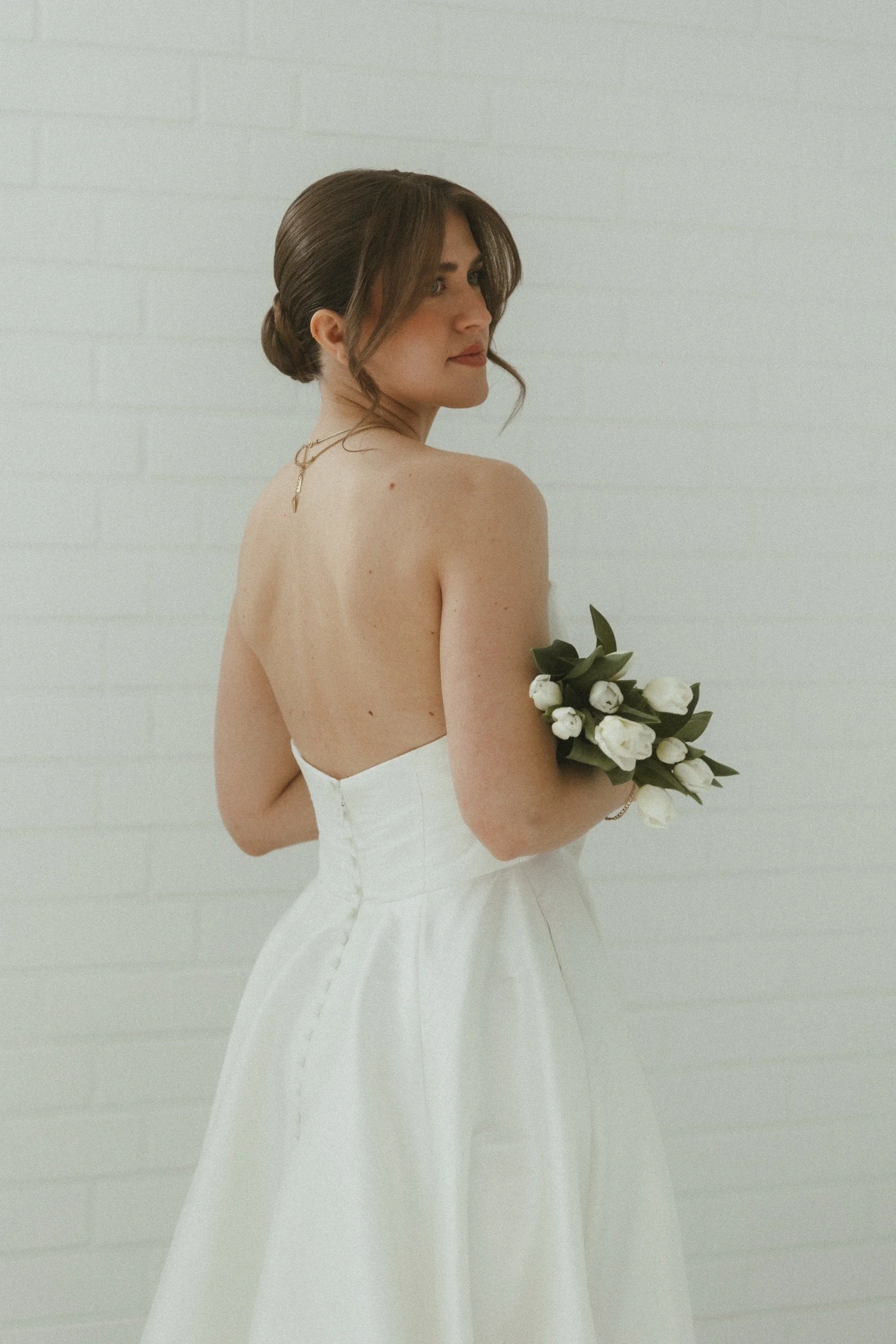 Trägerloses Lalima Brautkleid von Watters mit Herzausschnitt und sichtbarem Beinschlitz