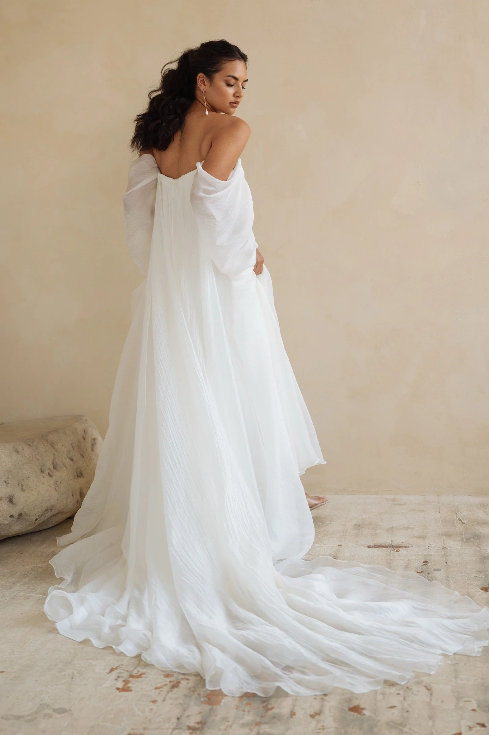 JennyYoo-Noa-Brautkleid-hinten.jpeg