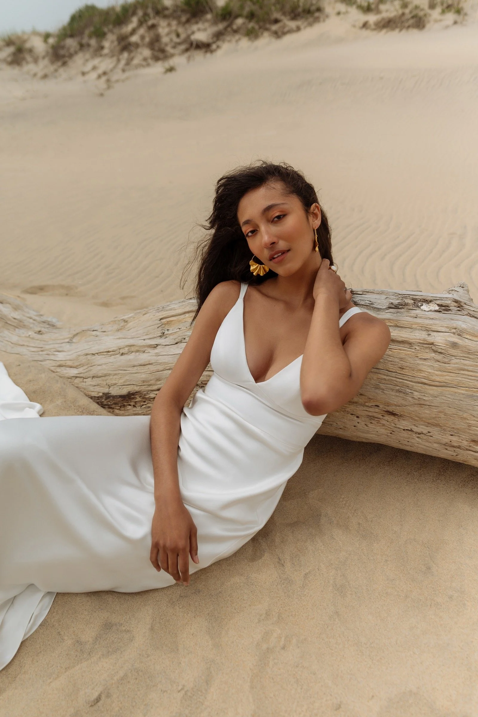 JennyYoo-Valerie-Brautkleid-Satin.jpg