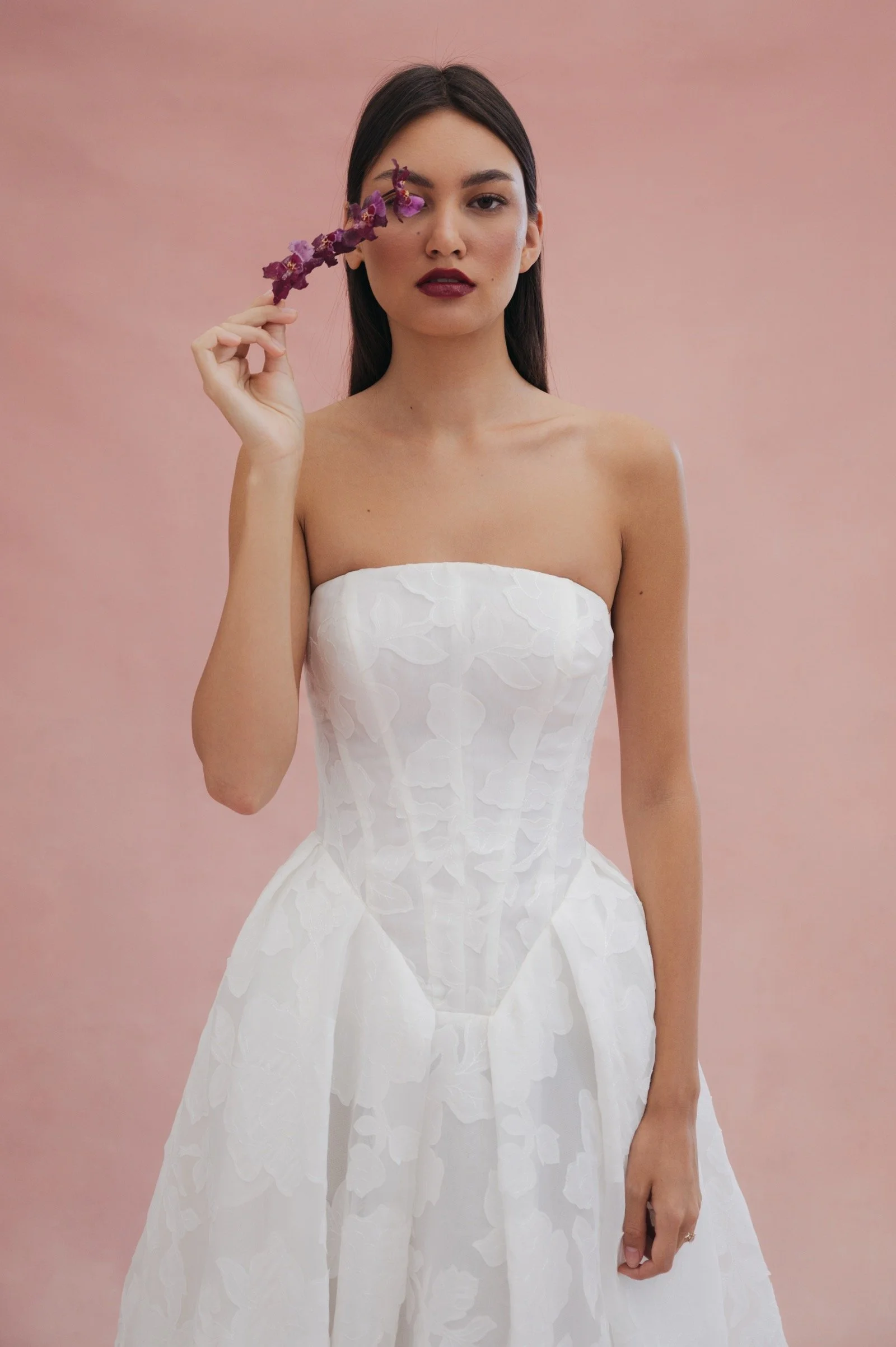 Alva Brautkleid von Jenny Yoo mit trägerlosem Ausschnitt und Korsett-Oberteil