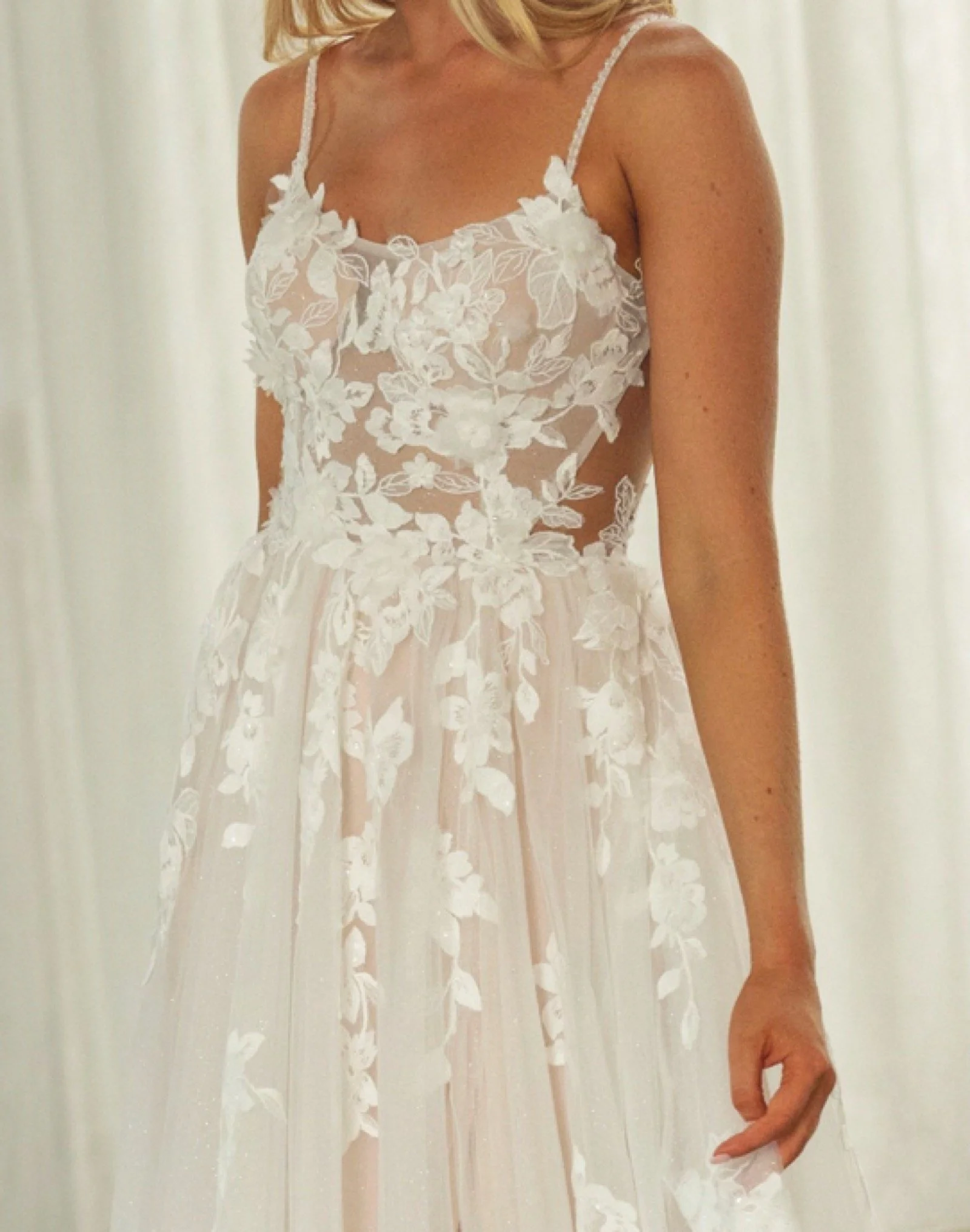 Madi Lane-Tyson-Brautkleid-Details.jpeg