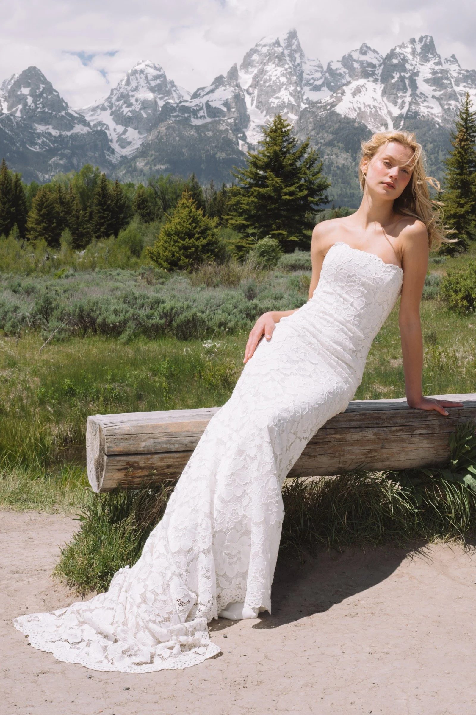 JennyYoo-Luca-Brautkleid-fitandflair.jpg