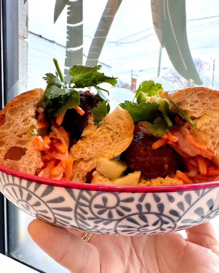 Banh mi on the Saturday to do list?
Click the link in bio, order ahead and we'll have it ready for you!