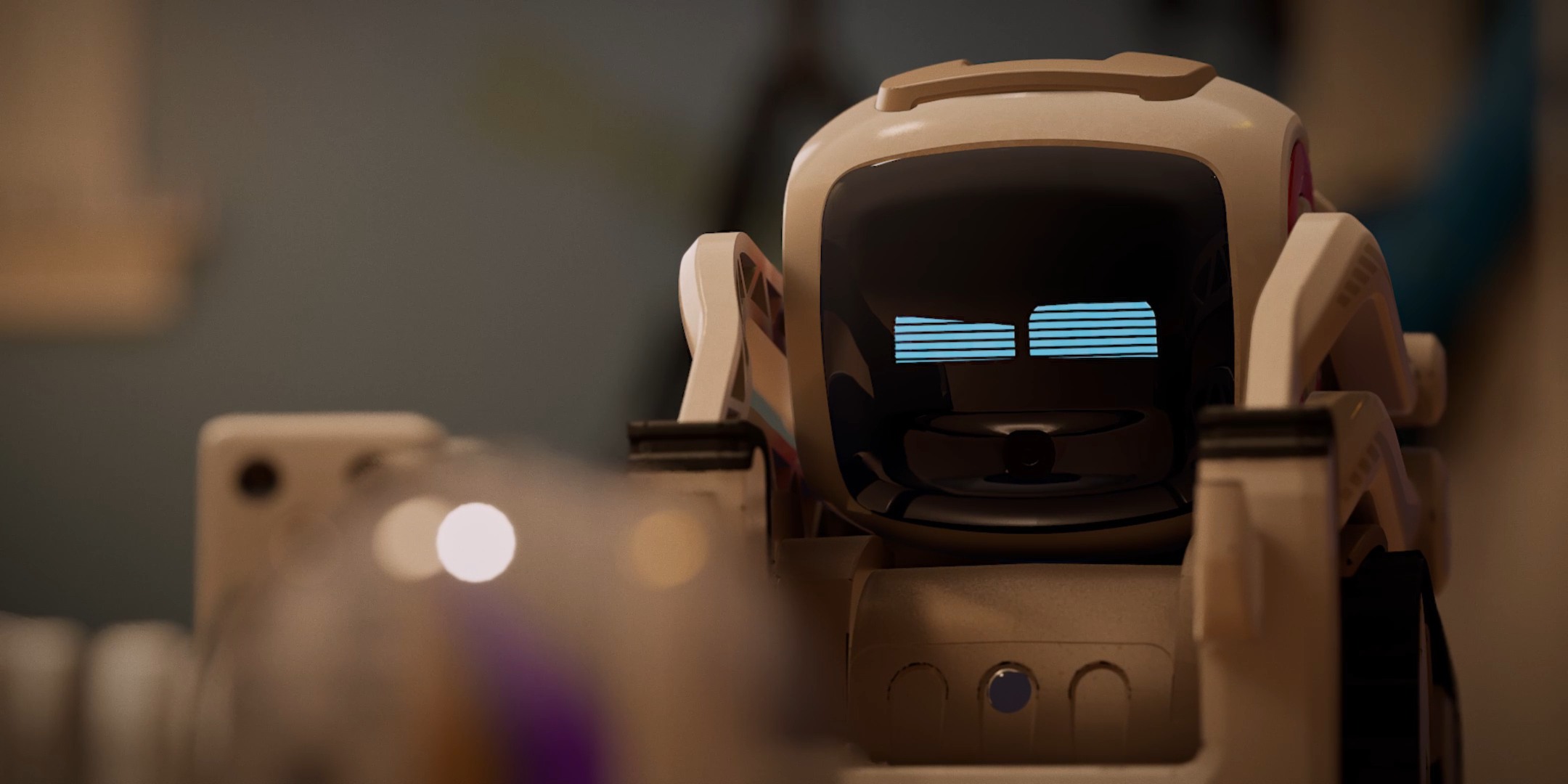 Cozmo_202_Still_07.png