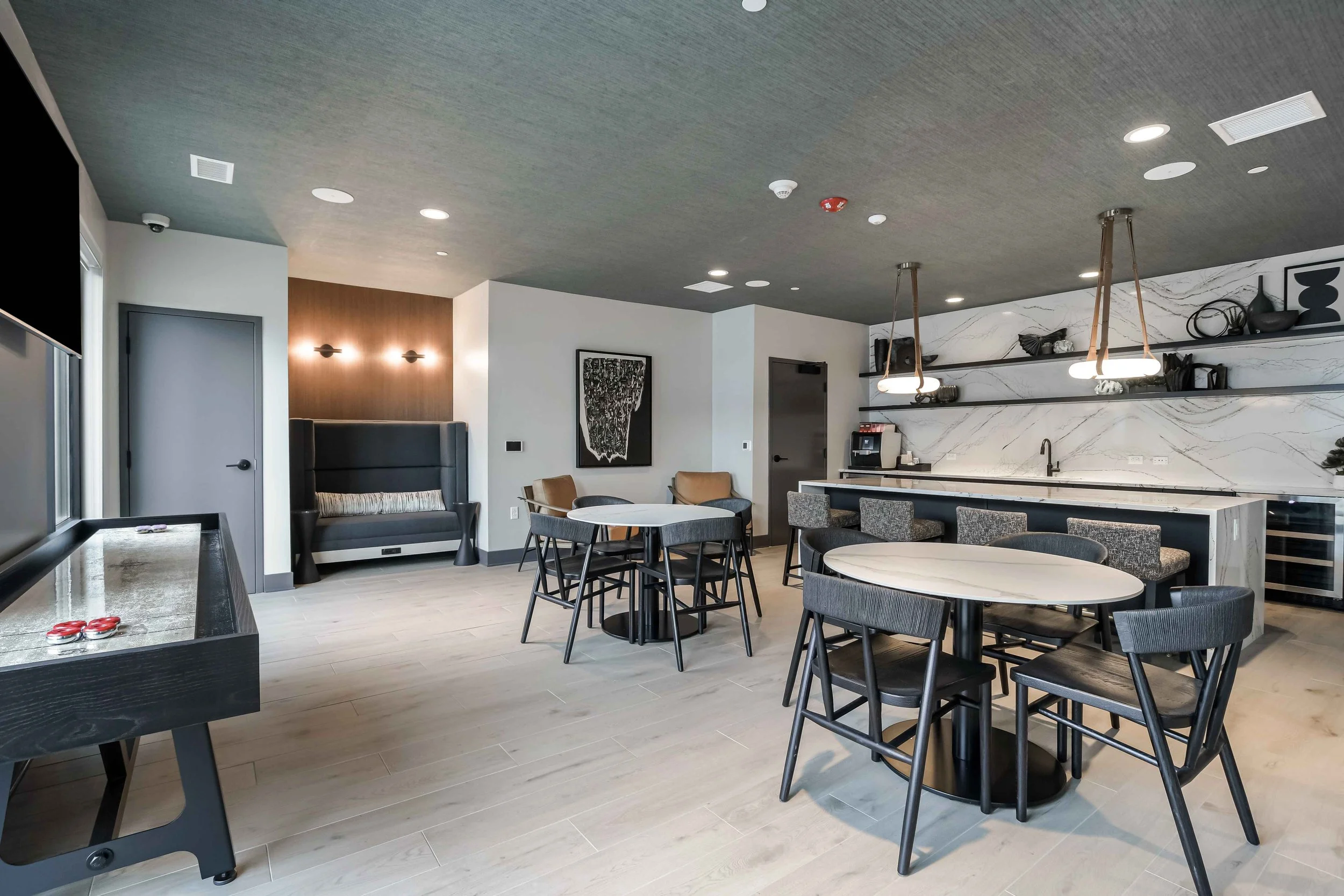 multifamily-interior-design-thahw-24.jpg