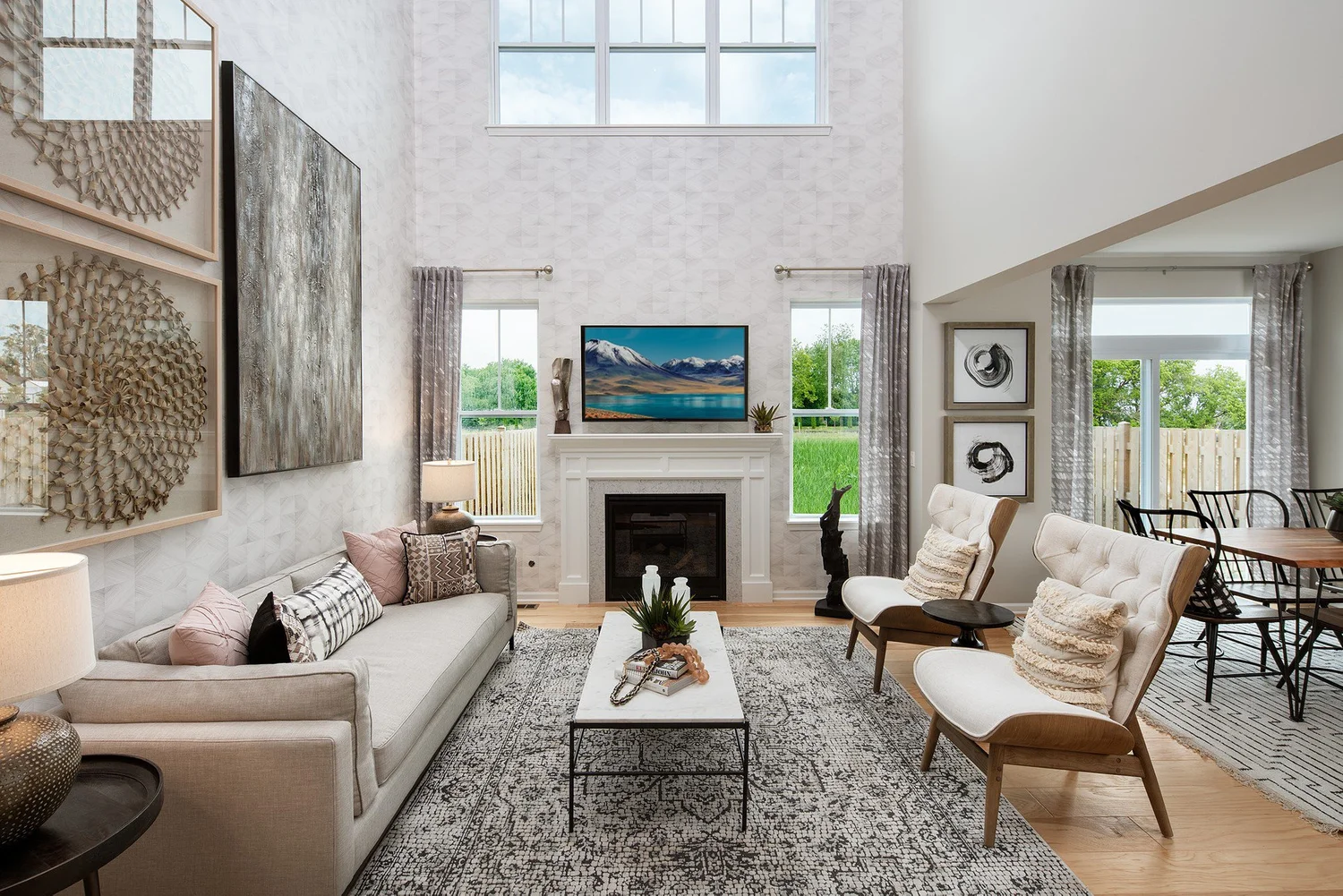 Model Home Merchandising Lexington Trace Warrenville, Illinois