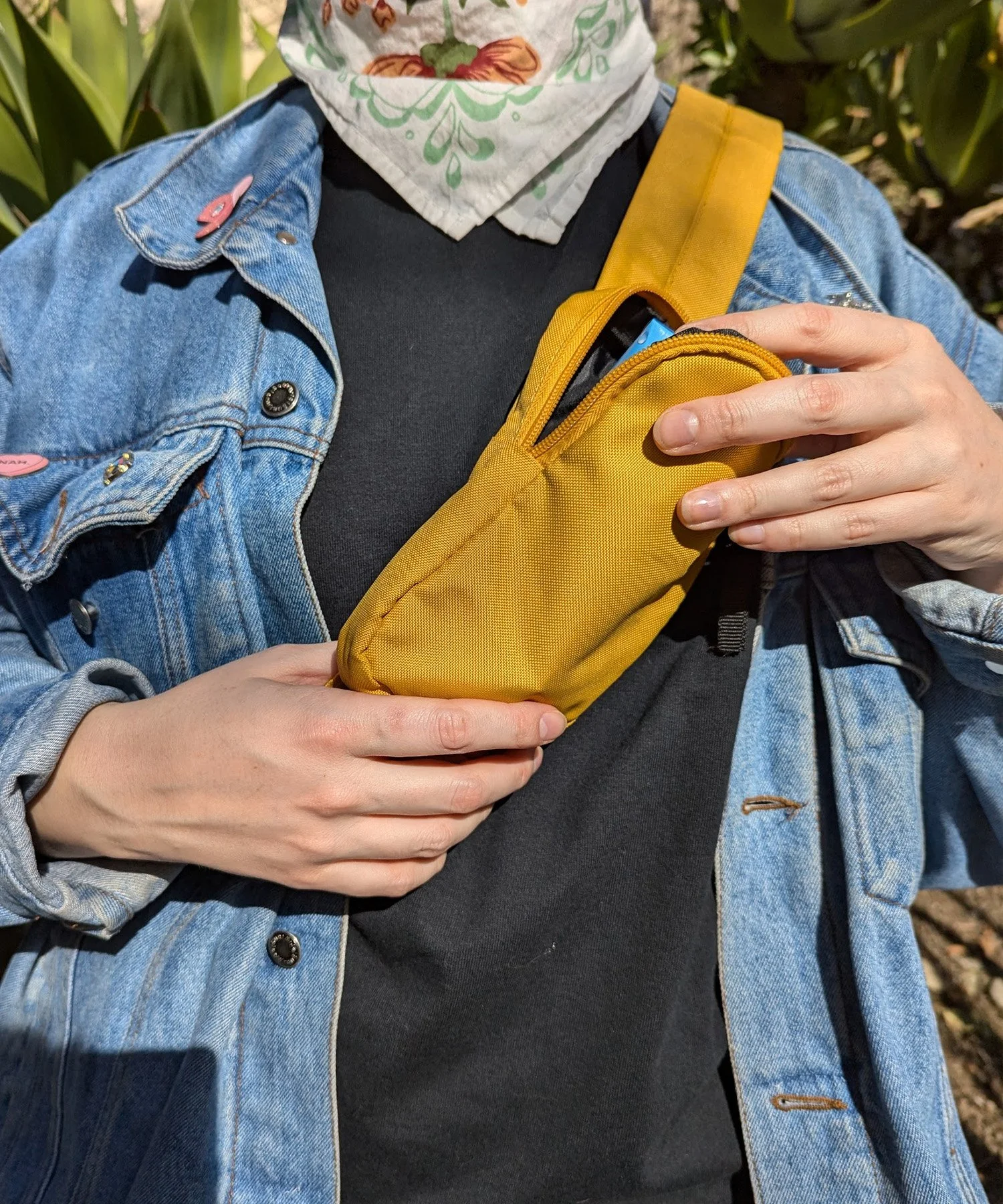 sling-ylw.jpg