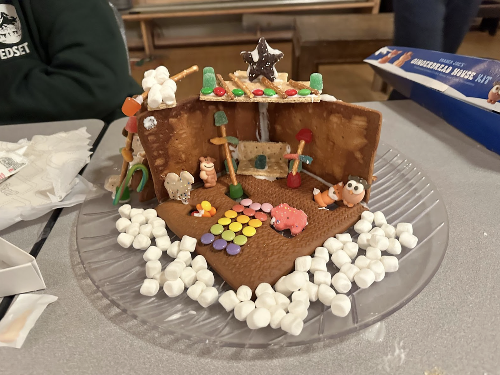  Team 3: “Technical Skill” and “Biblical Storytelling” awards  This team created an unconventional flat-roof structure to represent the stable in the Nativity. Notice the portrayal of the Baby Jesus as a blue gummy bear, and the construction of a rai
