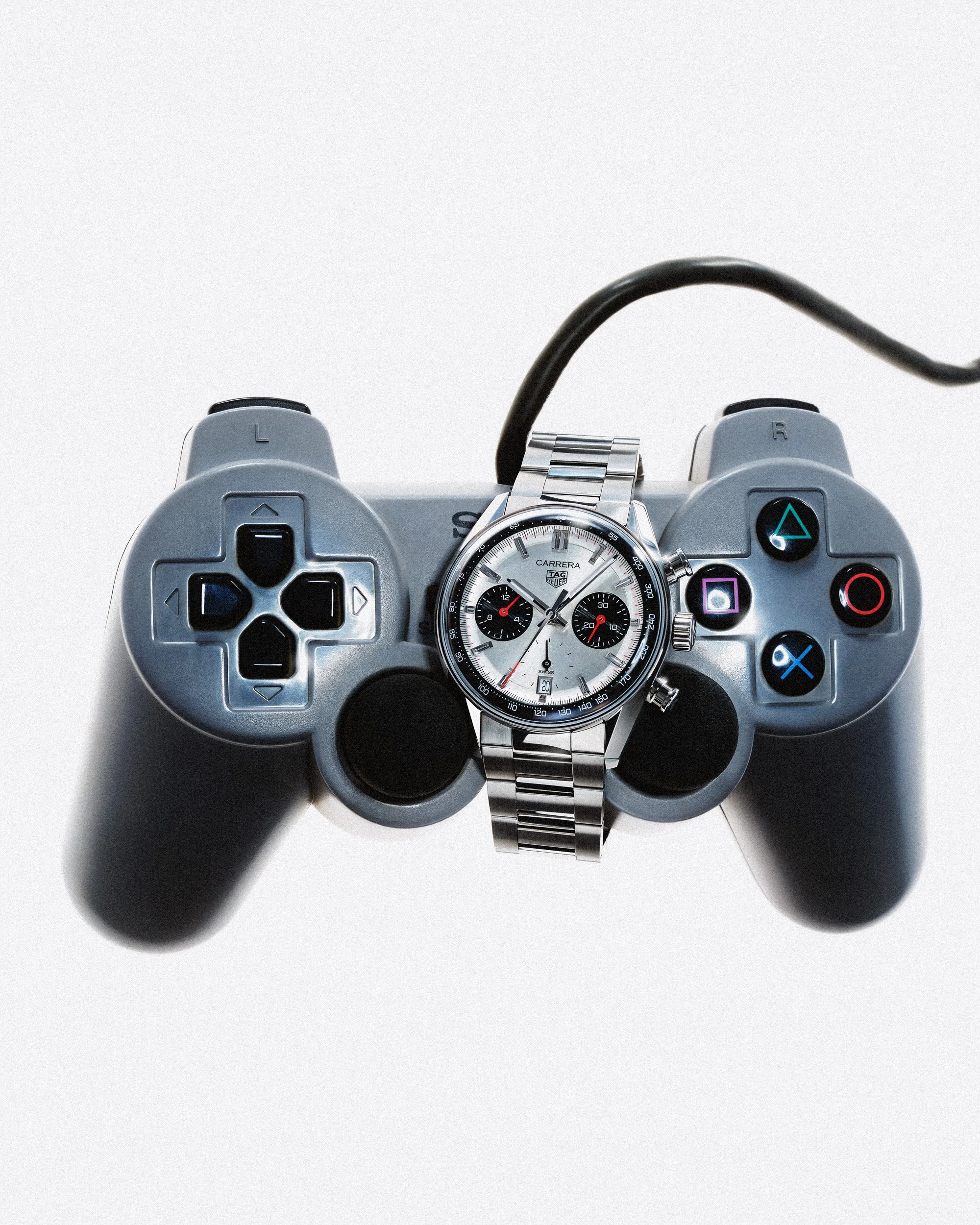 LOfficielHomme_Watches_Carrera_V1 1.jpg