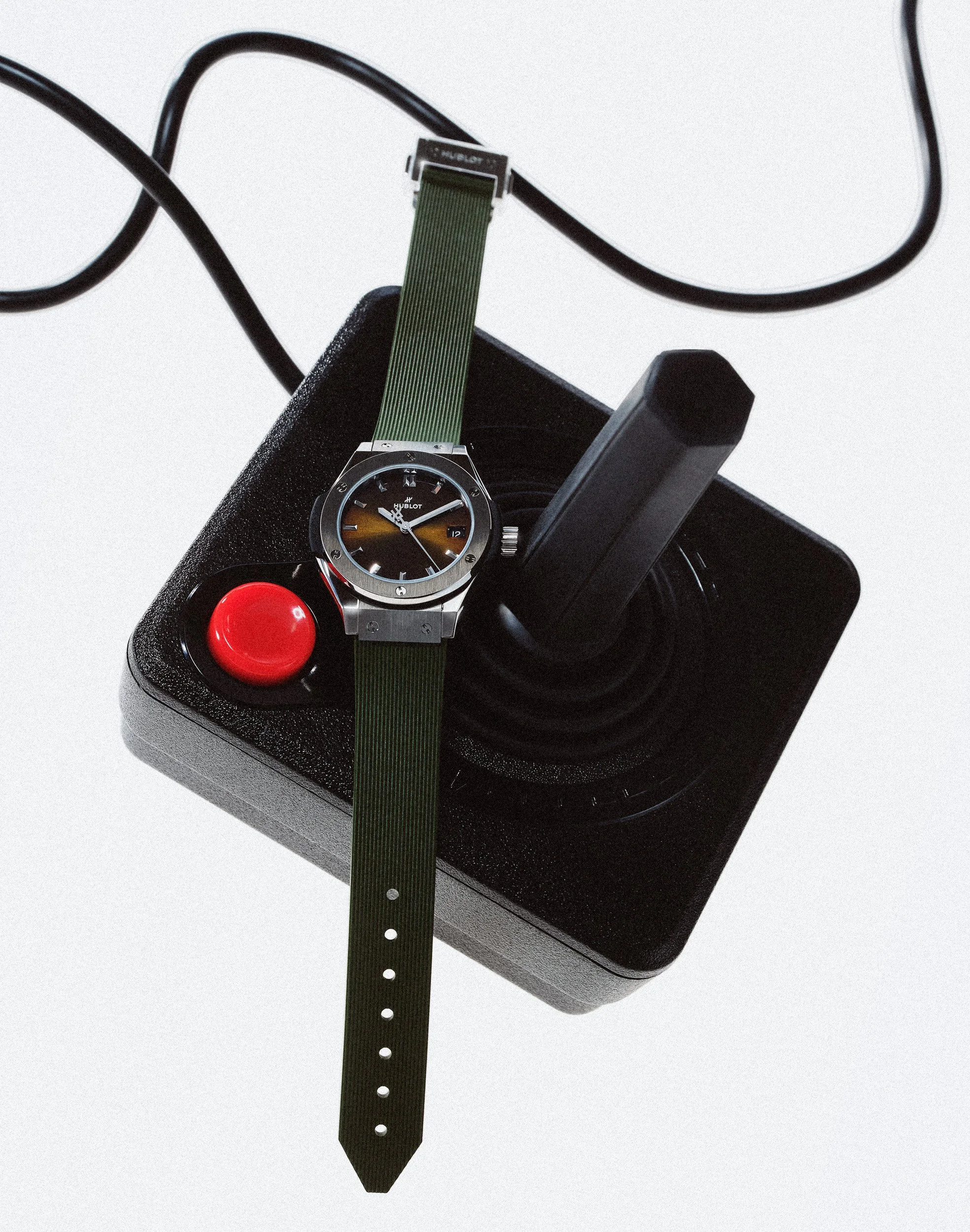 LOfficielHomme_Watches_Hublot_V1 1.jpg