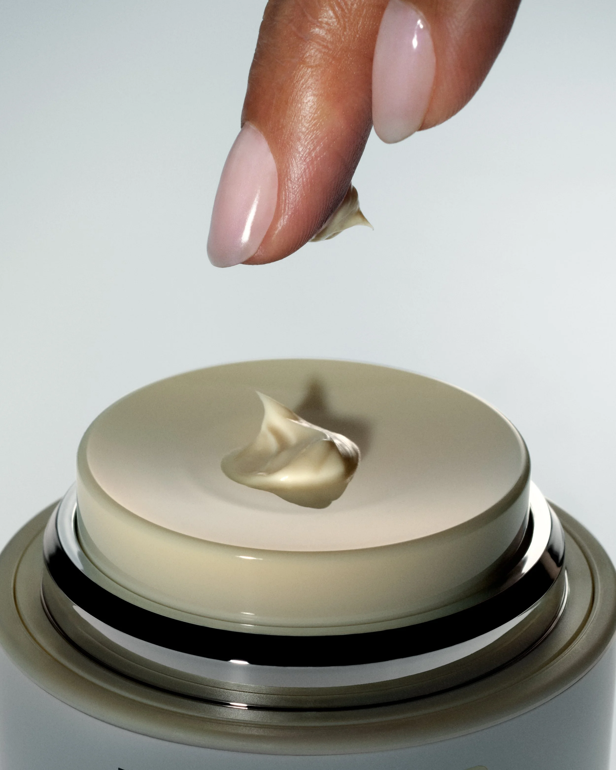 260527_Timeline_S37_BarrierCream_Hand_1386_WhipAlt-FINAL-b.jpg