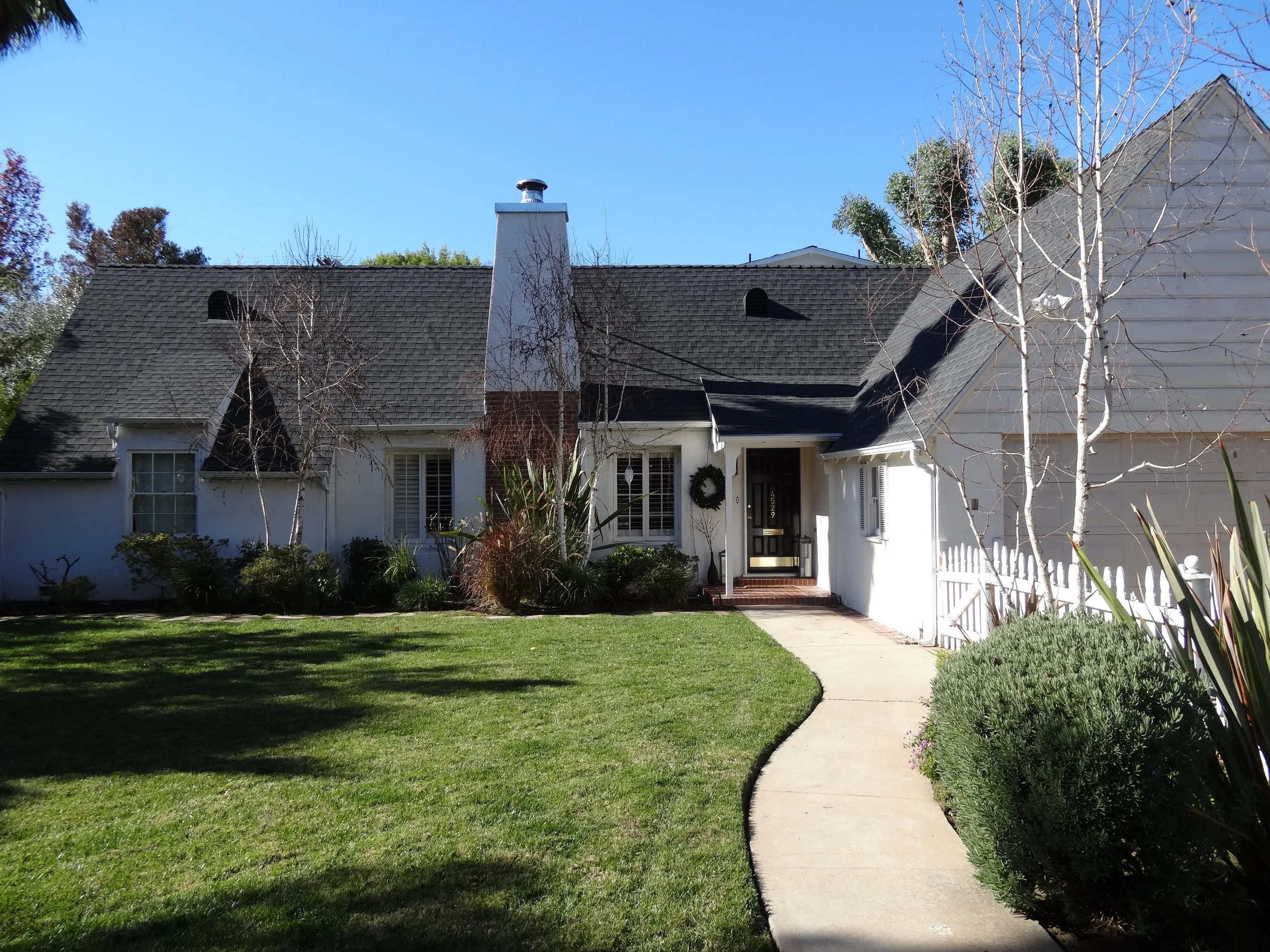 Ben Exterior - Copy.JPG