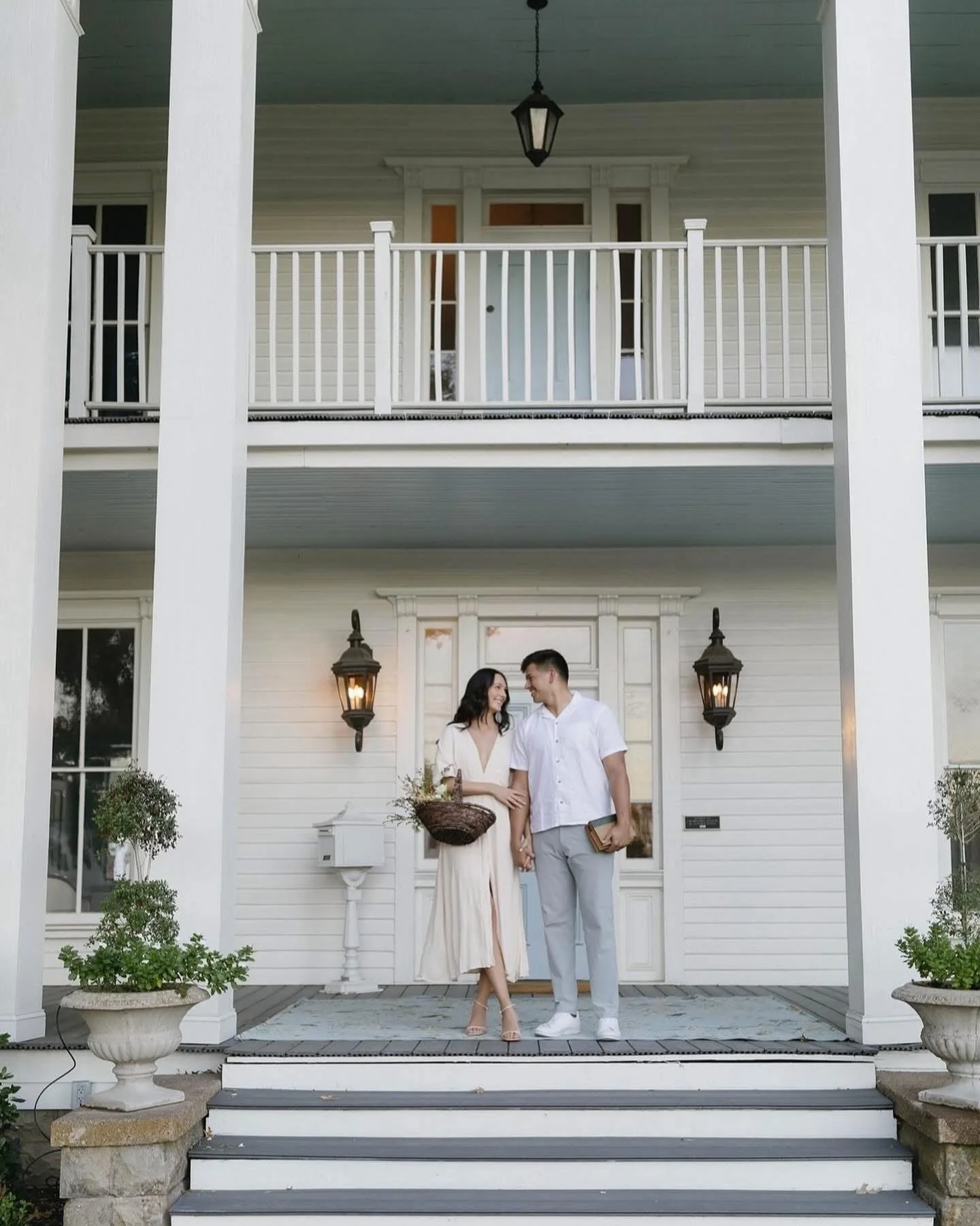 A couple enjoys a cozy getaway outside of Dallas at the Bingham Estate in Mckinney. This luxury hotel offers privacy, comfort and relaxation for any vacation in north texas. 