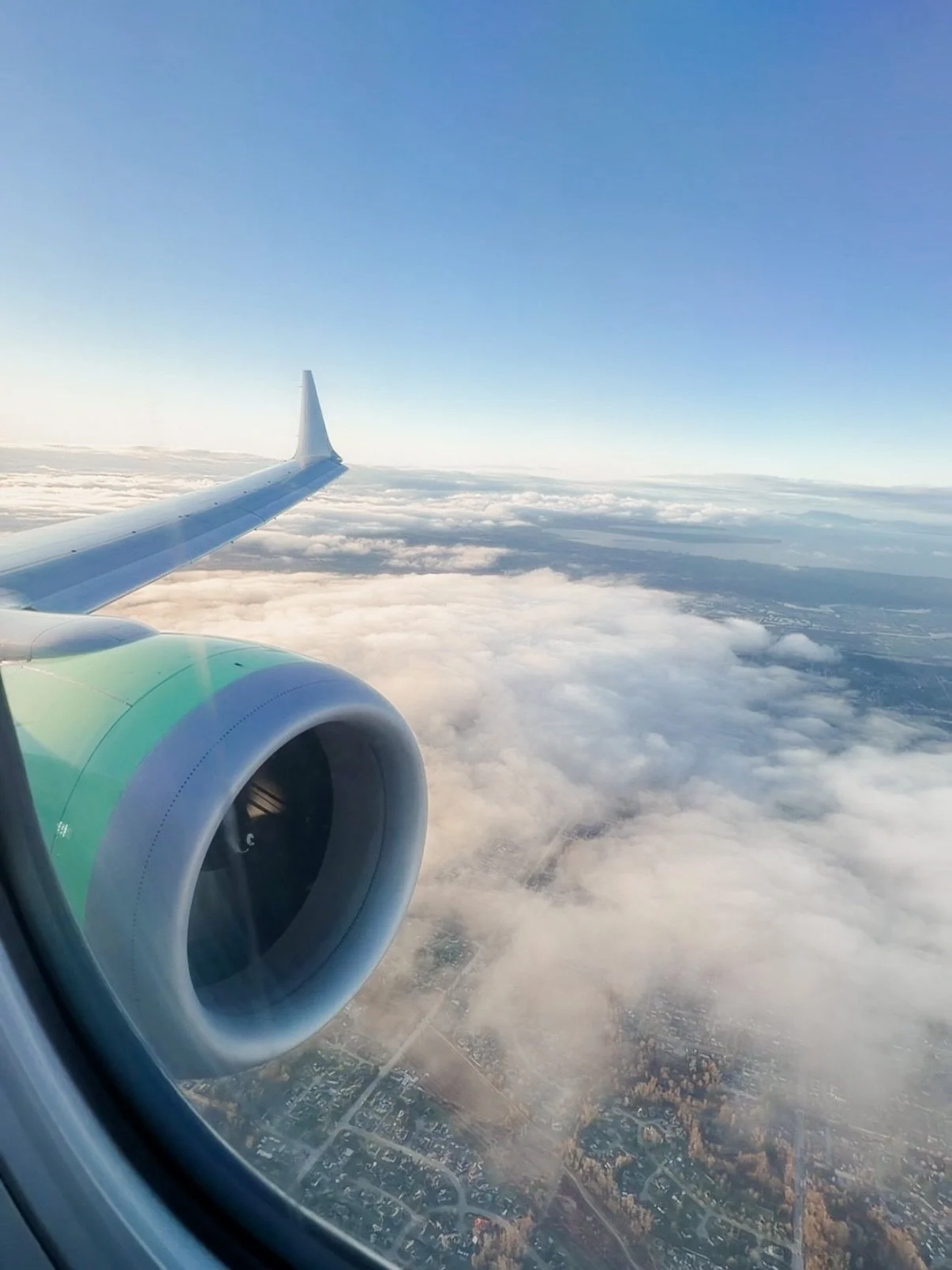 34 Hours In YVR

What an honour it is to have a friend worth jumping on a plane for, not to mention to be part of such a special season of wedding planning &amp; shopping 🥹

RE/MAX brought us together but our undeniable friendship has filled the phy